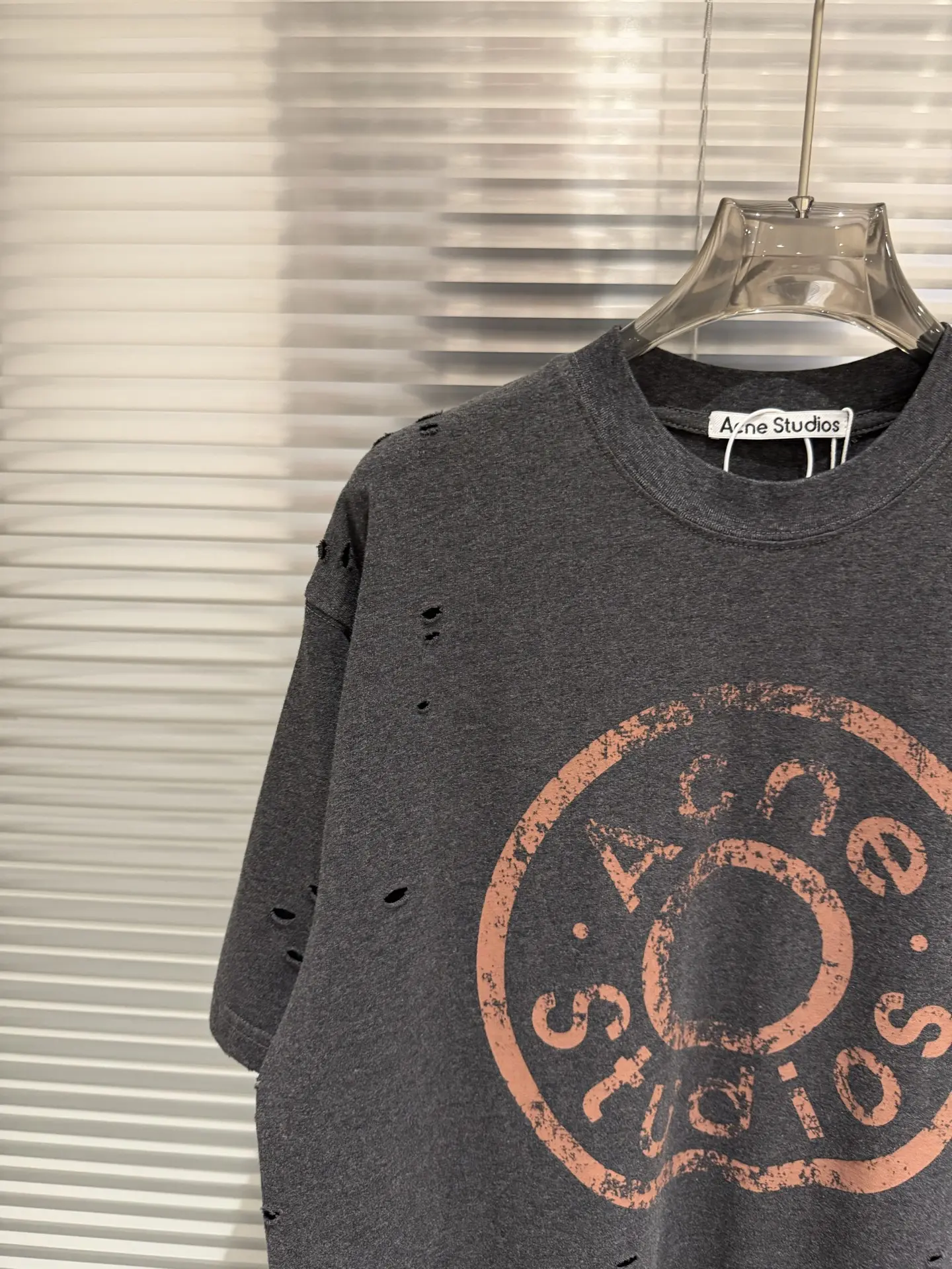 Distressed Logo-Print Cotton T-Shirt D11011382 — view 4