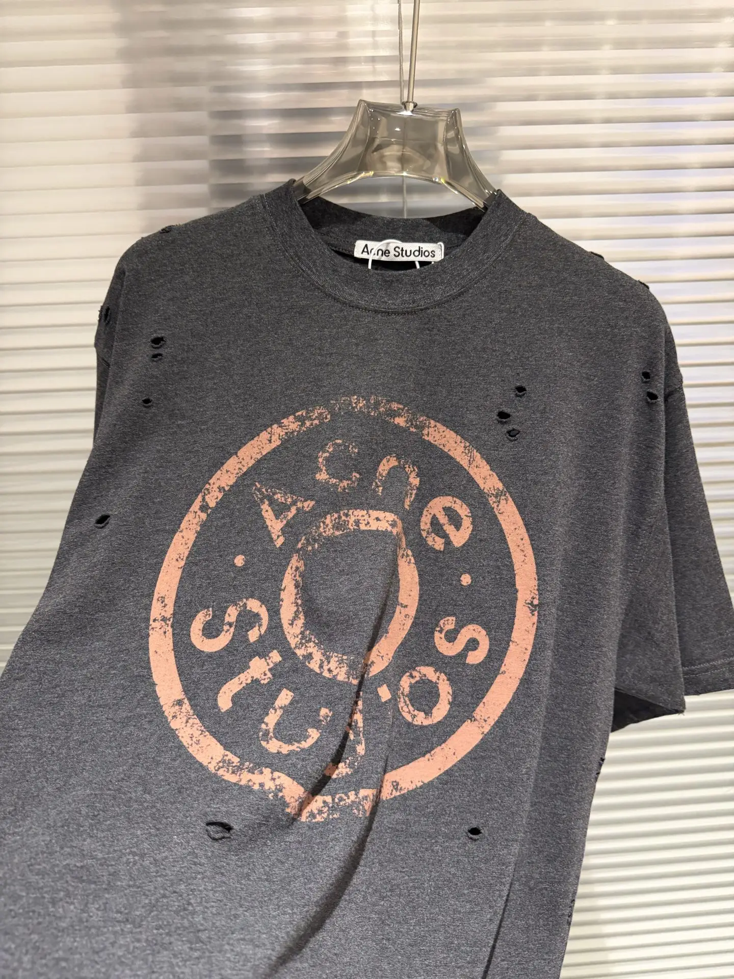Distressed Logo-Print Cotton T-Shirt D11011382 — view 7