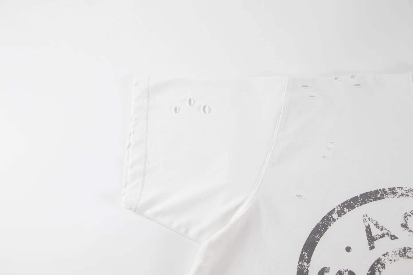 Distressed Logo Stamp Oversized T-Shirt D11011379 — view 7