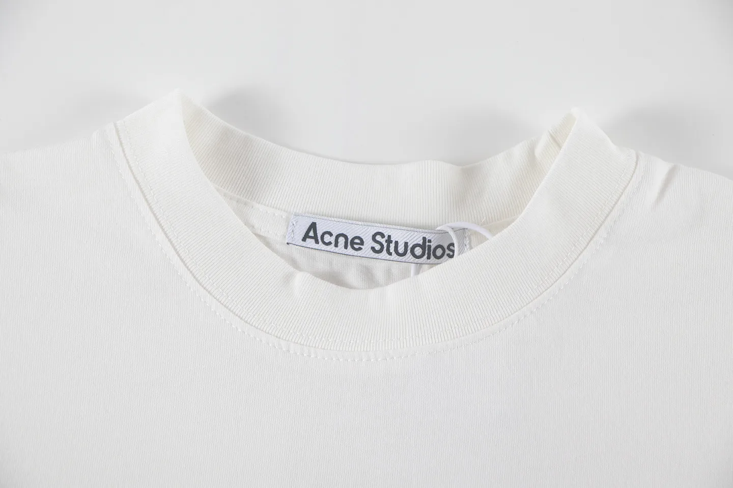 Distressed Logo Stamp Oversized T-Shirt D11011379 — view 8