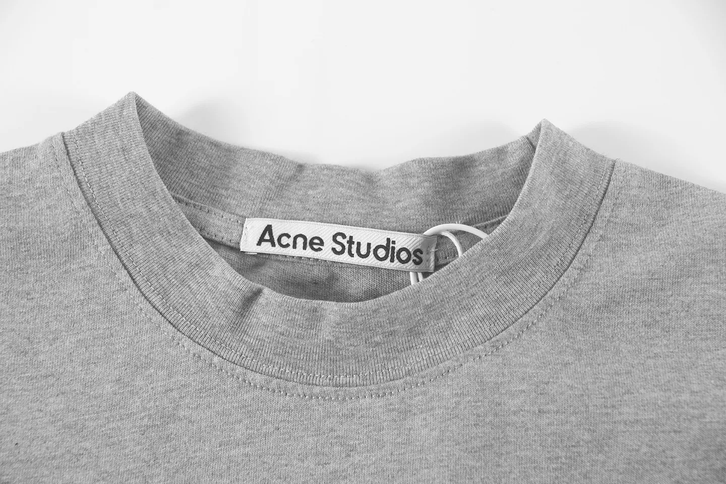 Distressed Logo-Print Cotton T-Shirt D11011381 — view 7