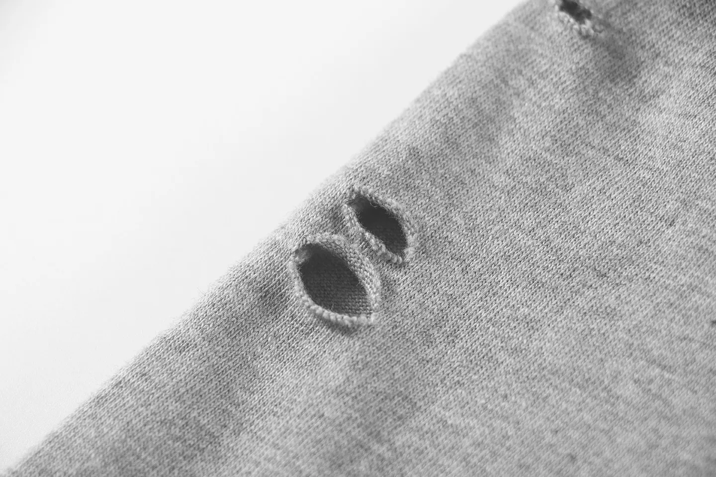 Distressed Logo-Print Cotton T-Shirt D11011381 — view 9
