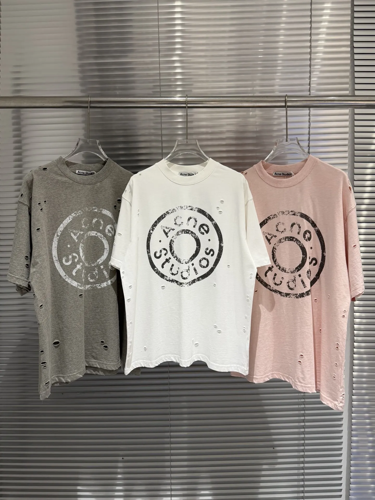 Distressed Logo-Print Cotton T-Shirt D11011378