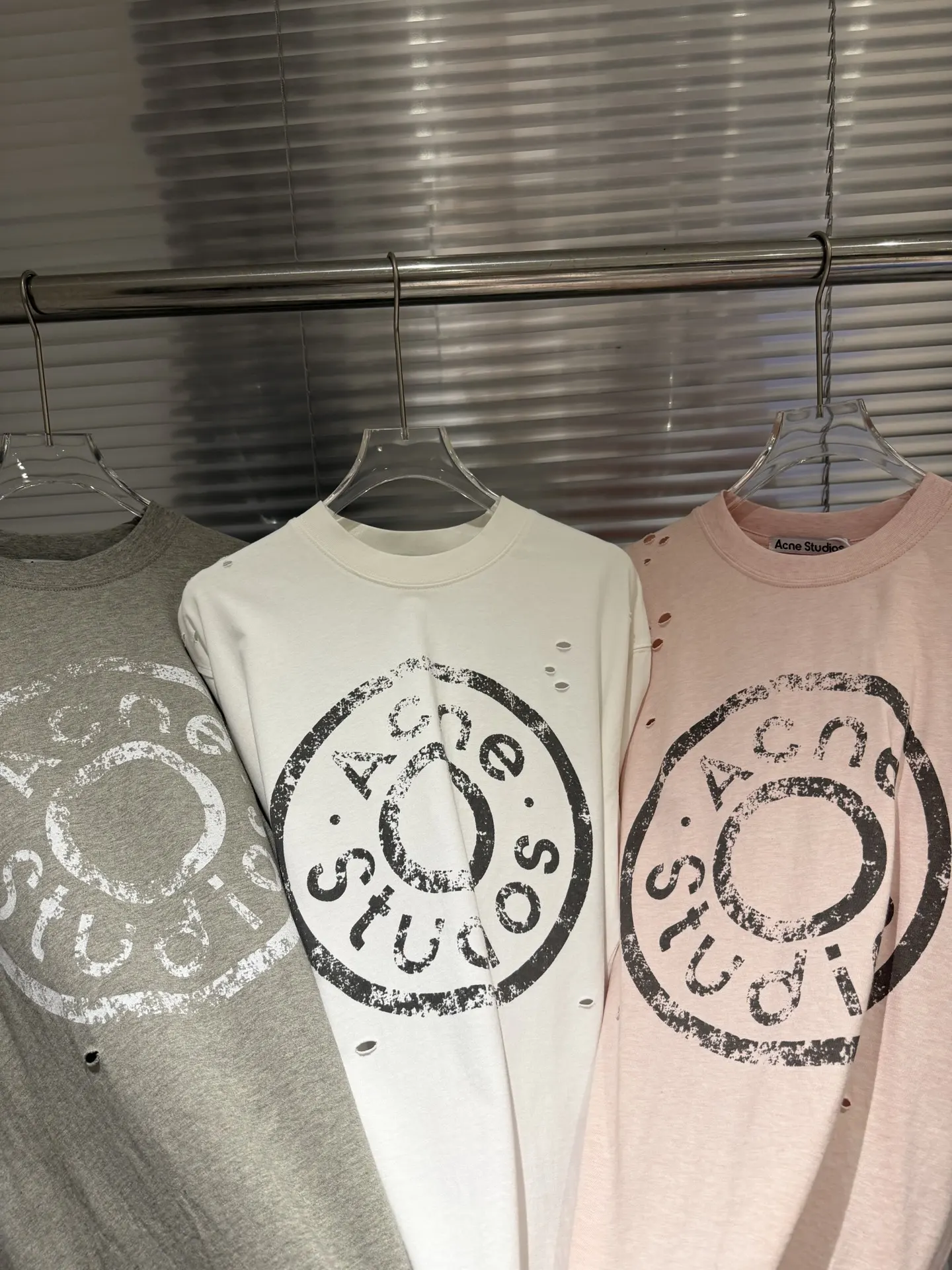 Distressed Logo-Print Cotton T-Shirt D11011378 — view 2