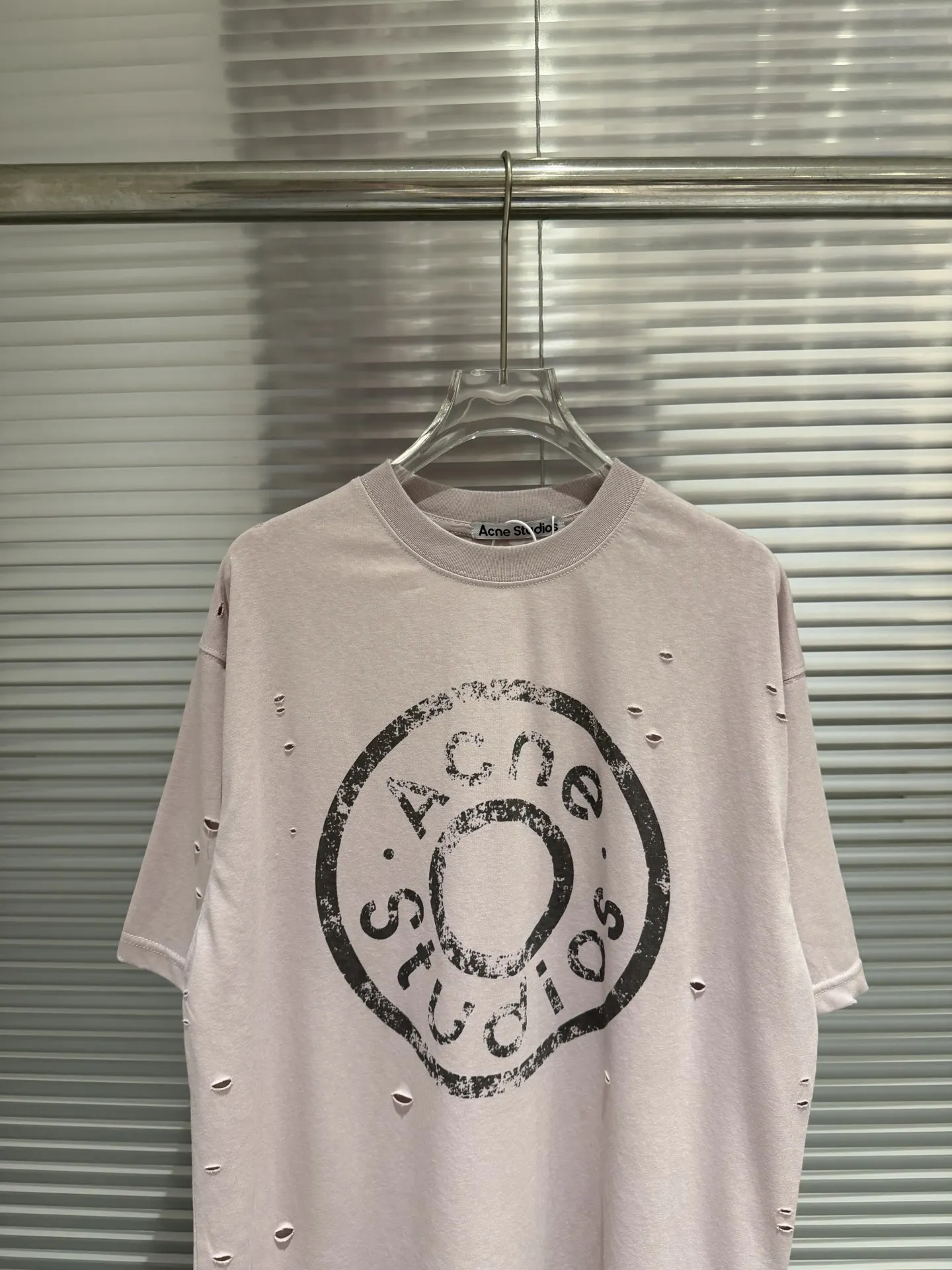 Distressed Logo-Print Cotton T-Shirt D9511367 — view 3