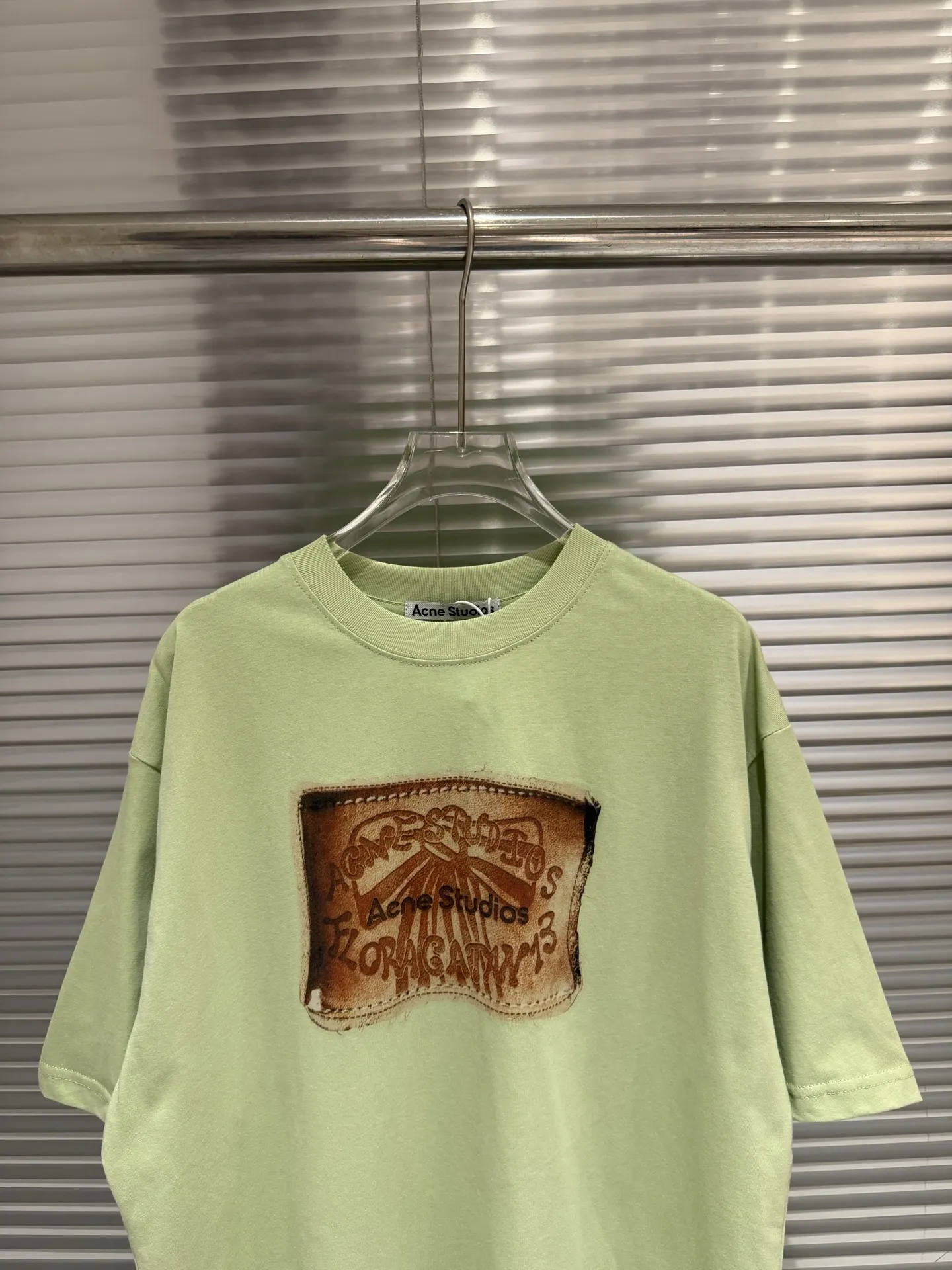 Distressed Patch Logo Oversized T-Shirt D10011383 — view 4