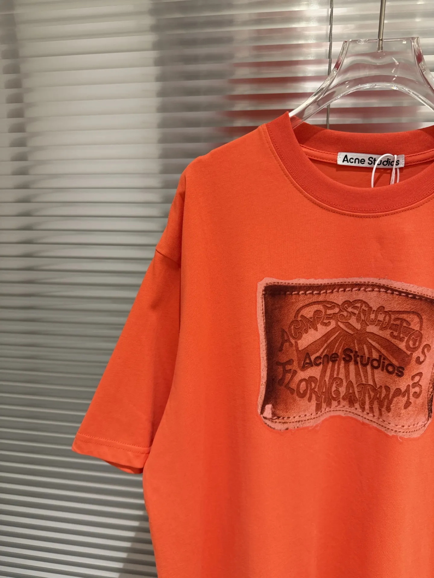 Distressed Patch Logo Oversized T-Shirt D10011385 — view 4