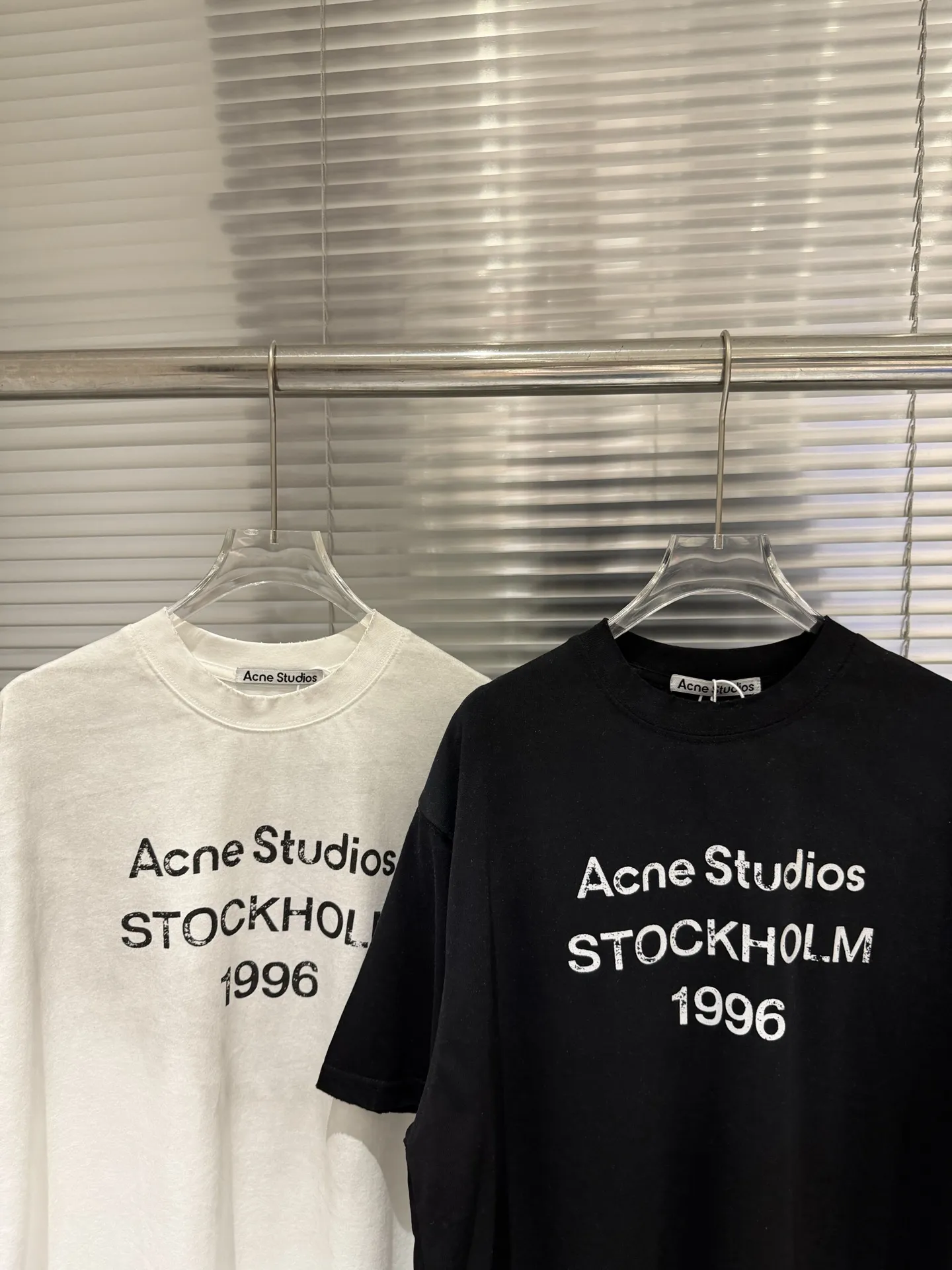 1996 Logo Distressed Cotton T-Shirt D9511393 — view 5