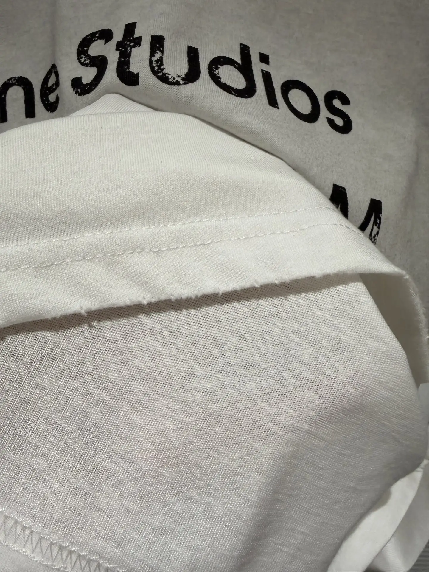 1996 Logo Distressed Cotton T-Shirt D9511393 — view 13