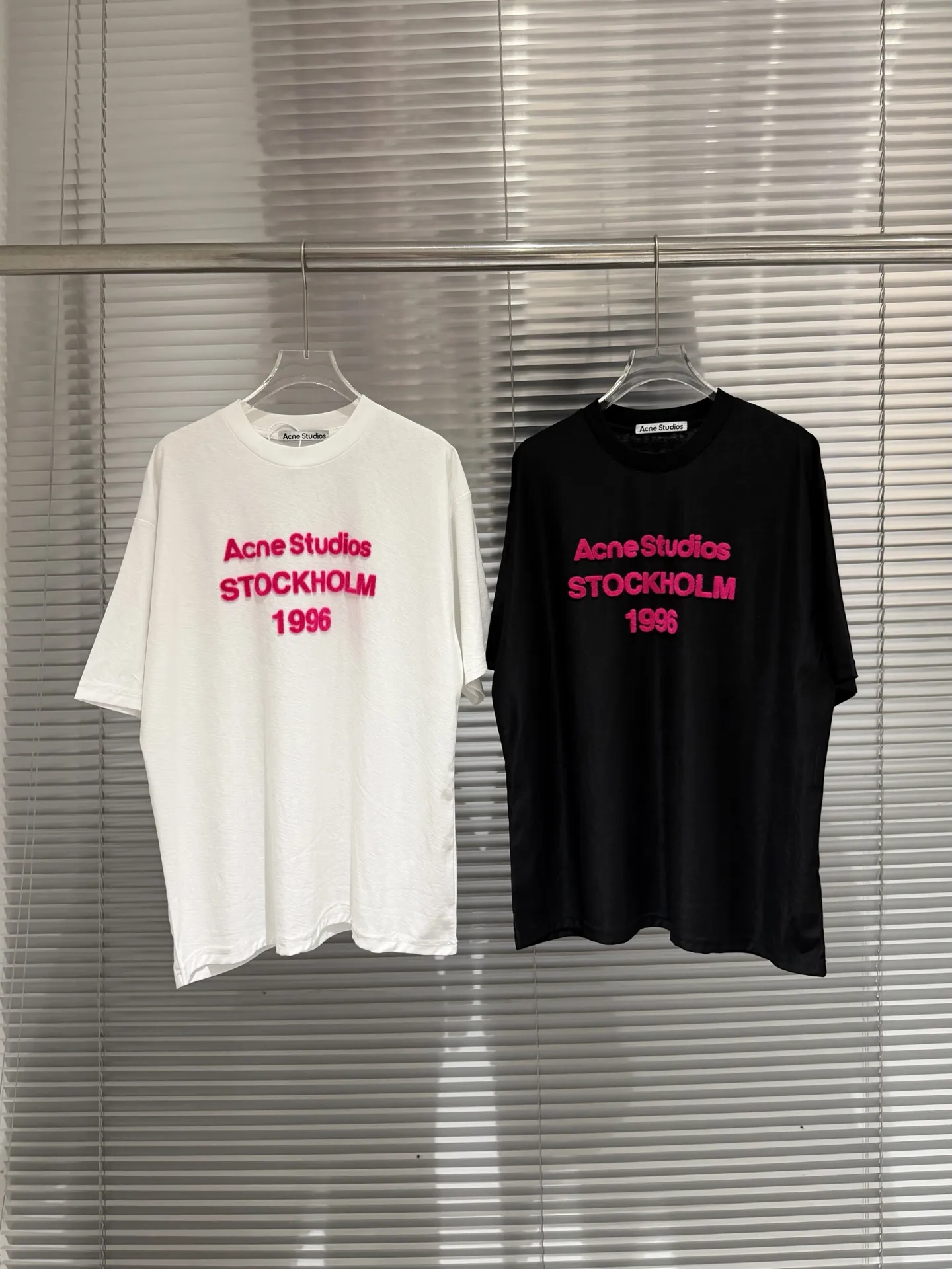 Logo Flocked Cotton T-Shirt D9511368