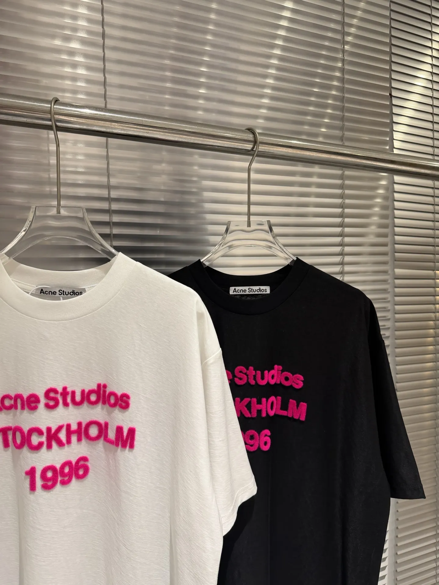 Logo Flocked Cotton T-Shirt D9511368 — view 6