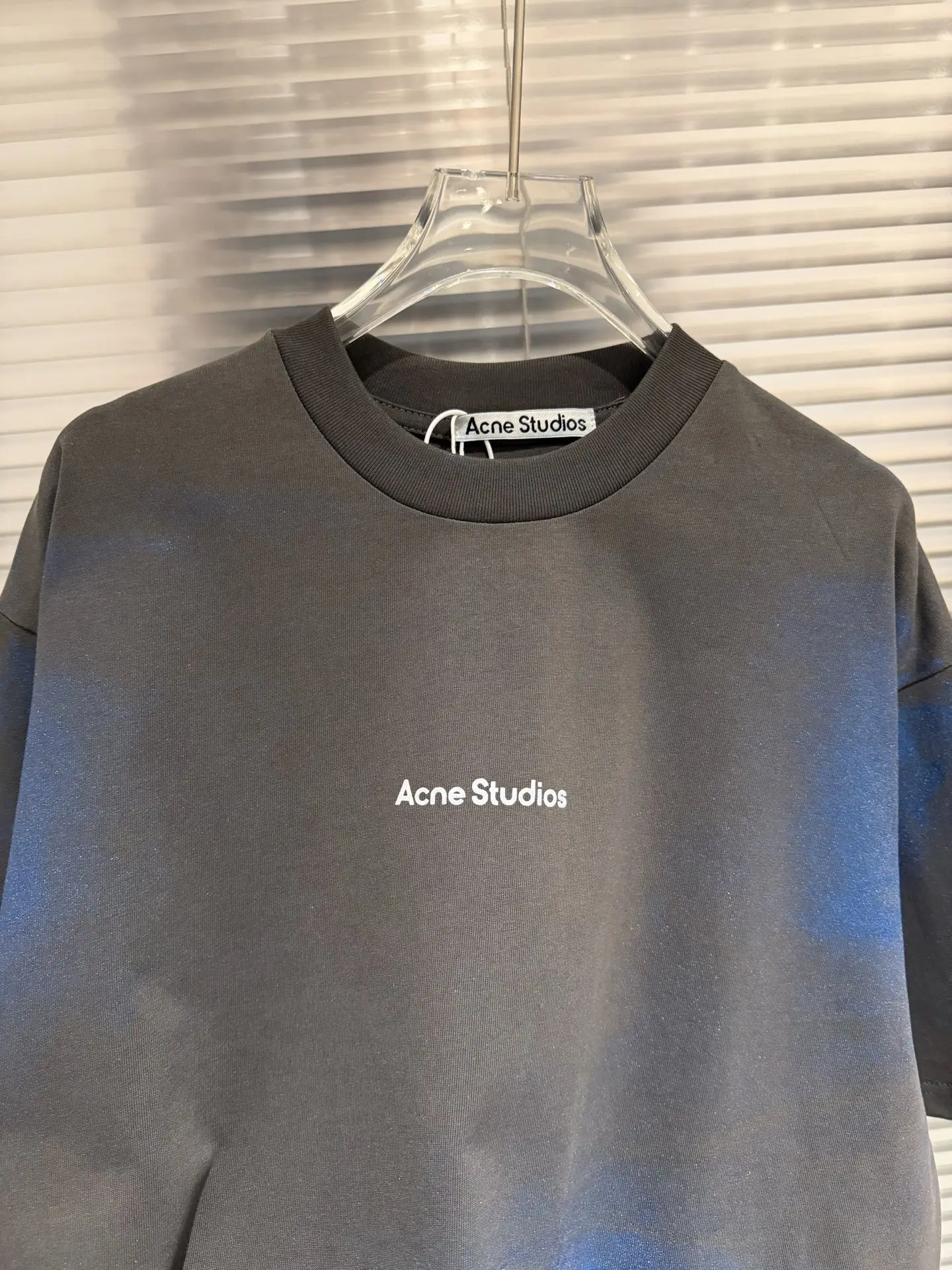 Logo Print Spray-Effect Cotton T-Shirt D11511400 — view 3