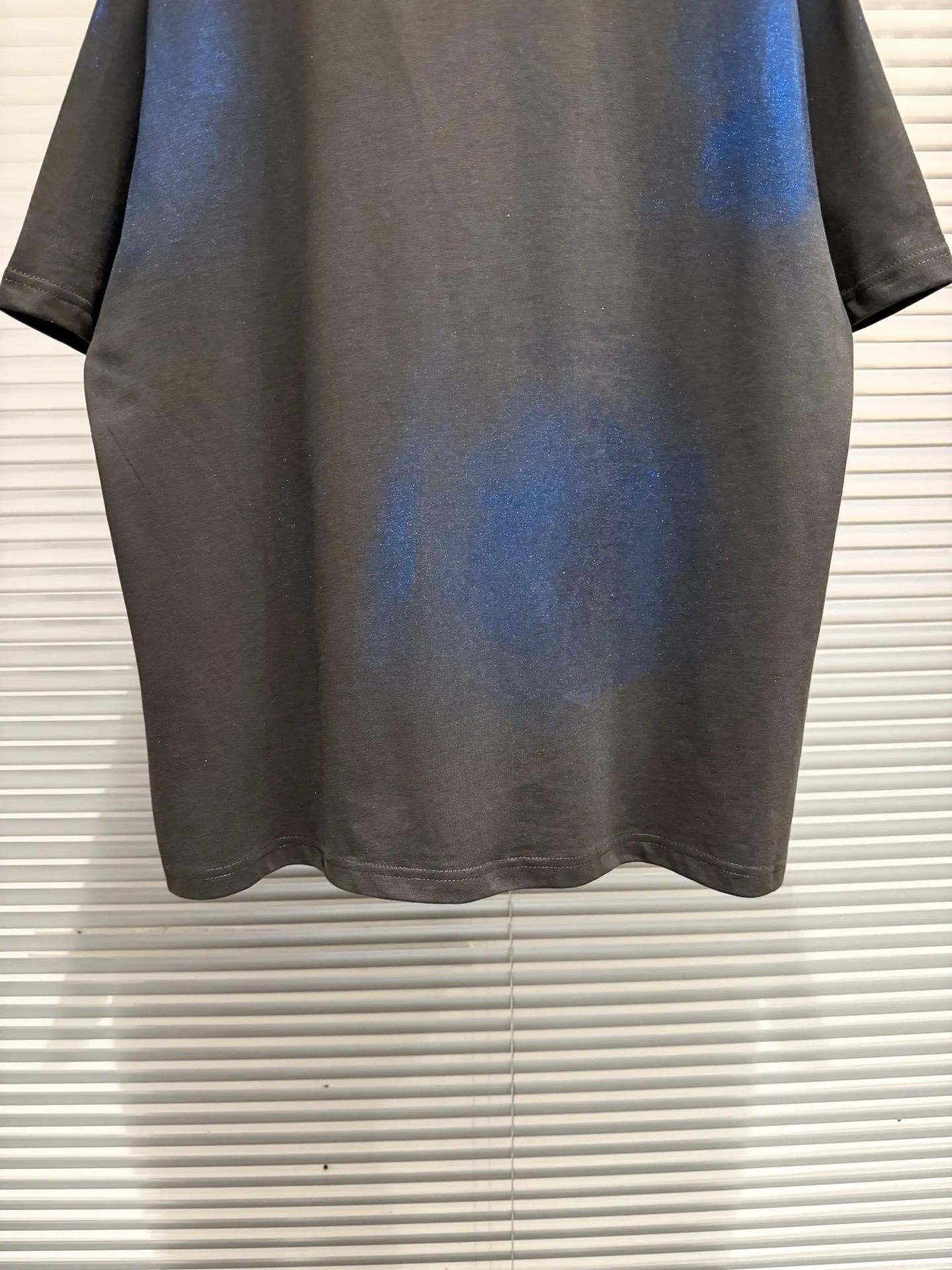 Logo Print Spray-Effect Cotton T-Shirt D11511400 — view 8