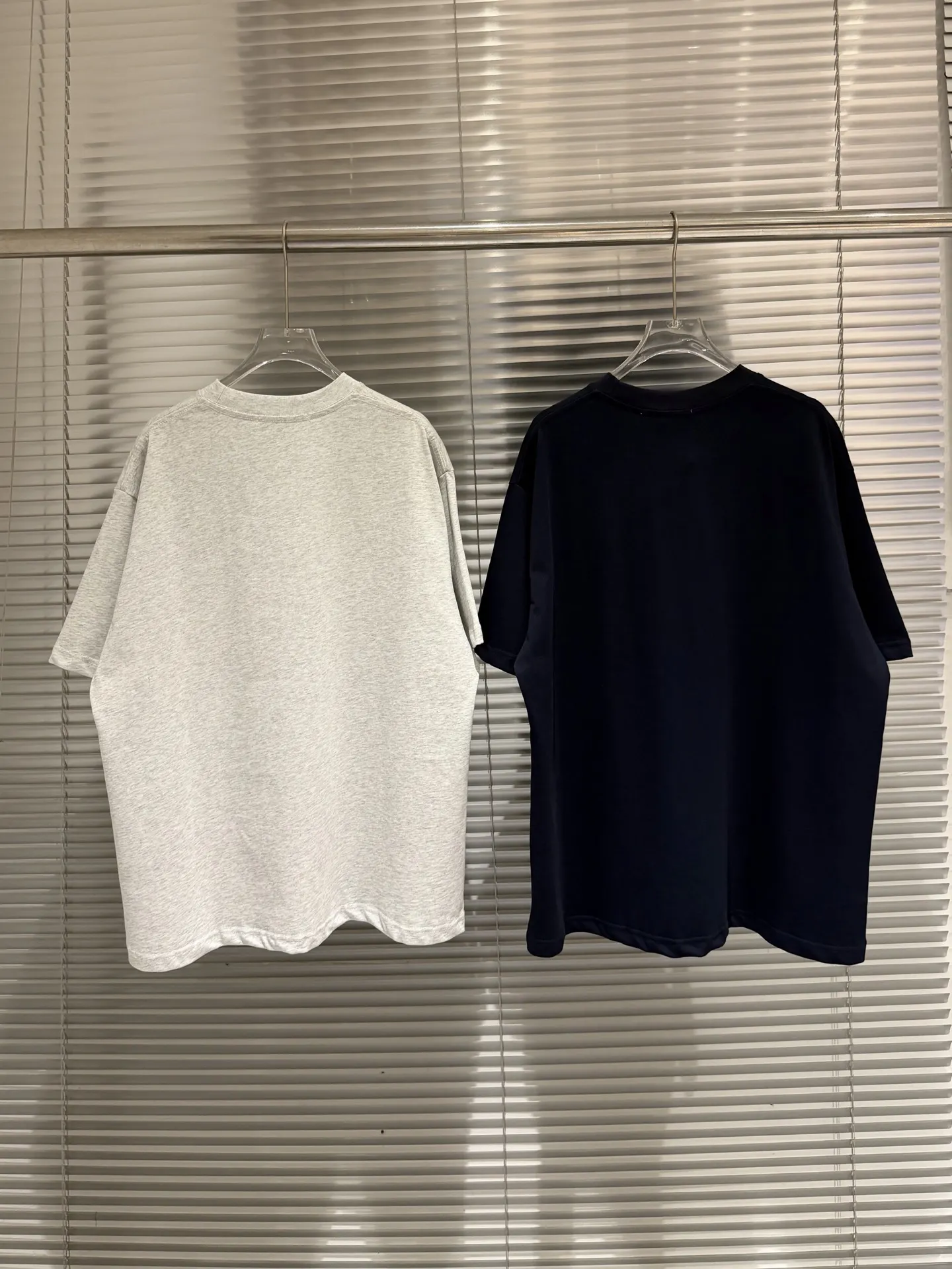 Bow Logo Oversized Cotton T-Shirt D10011406 — view 2