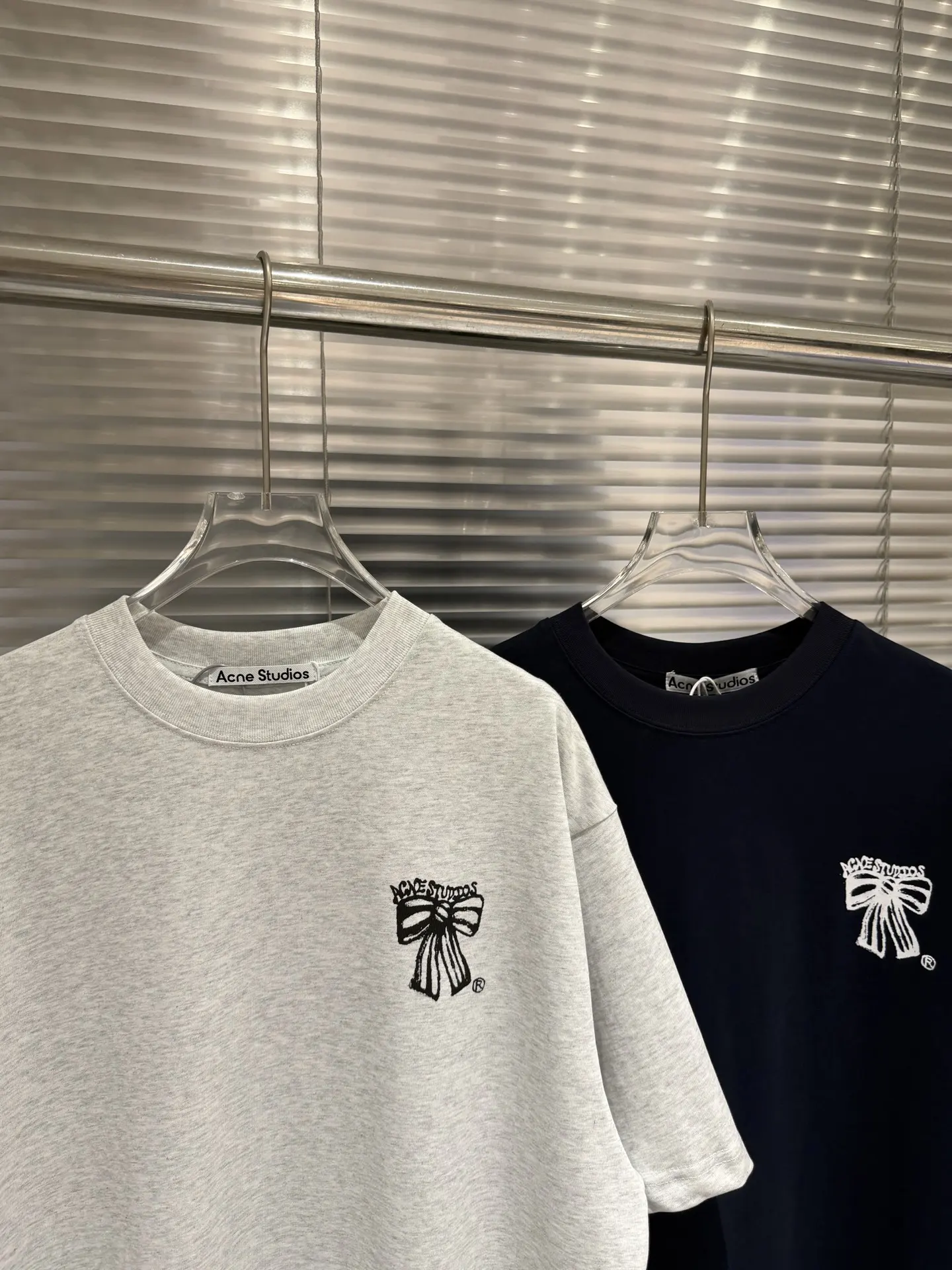 Bow Logo Oversized Cotton T-Shirt D10011406 — view 5