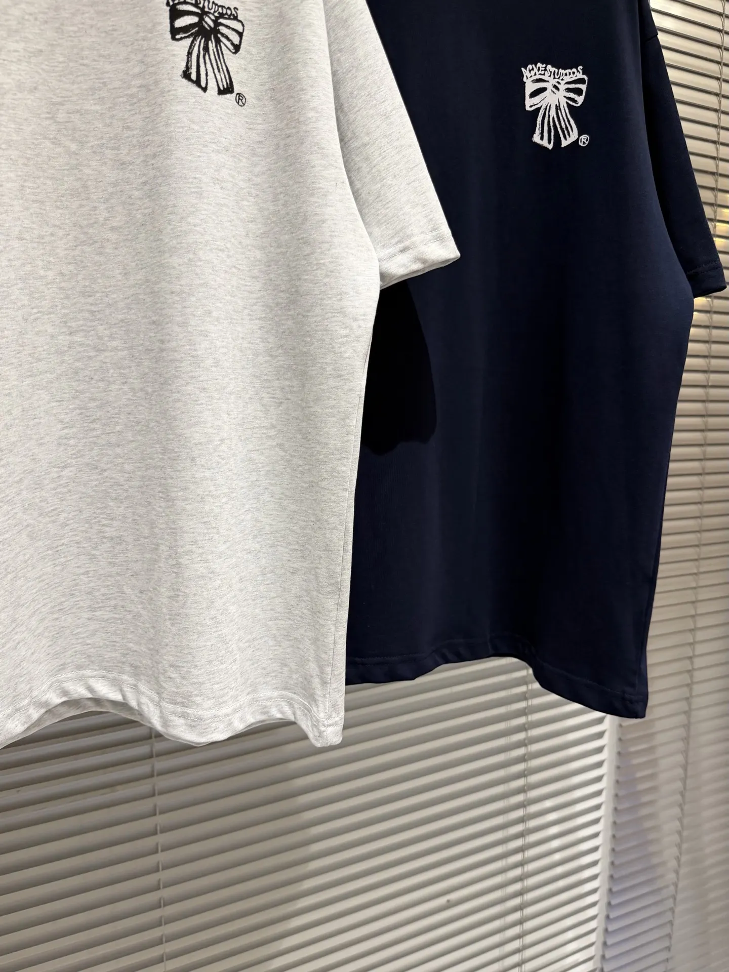 Bow Logo Oversized Cotton T-Shirt D10011406 — view 8