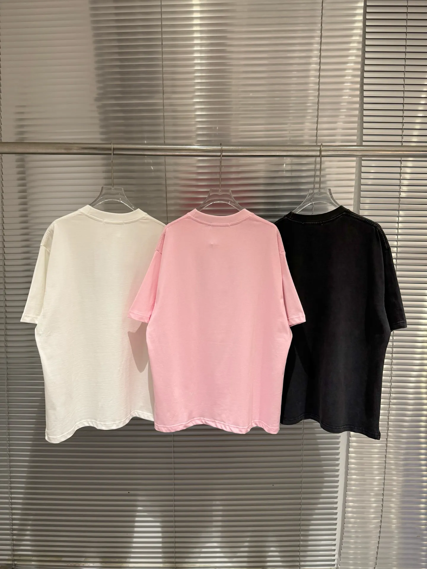 Heart Embroidery Oversized T-Shirt D10011402 — view 2