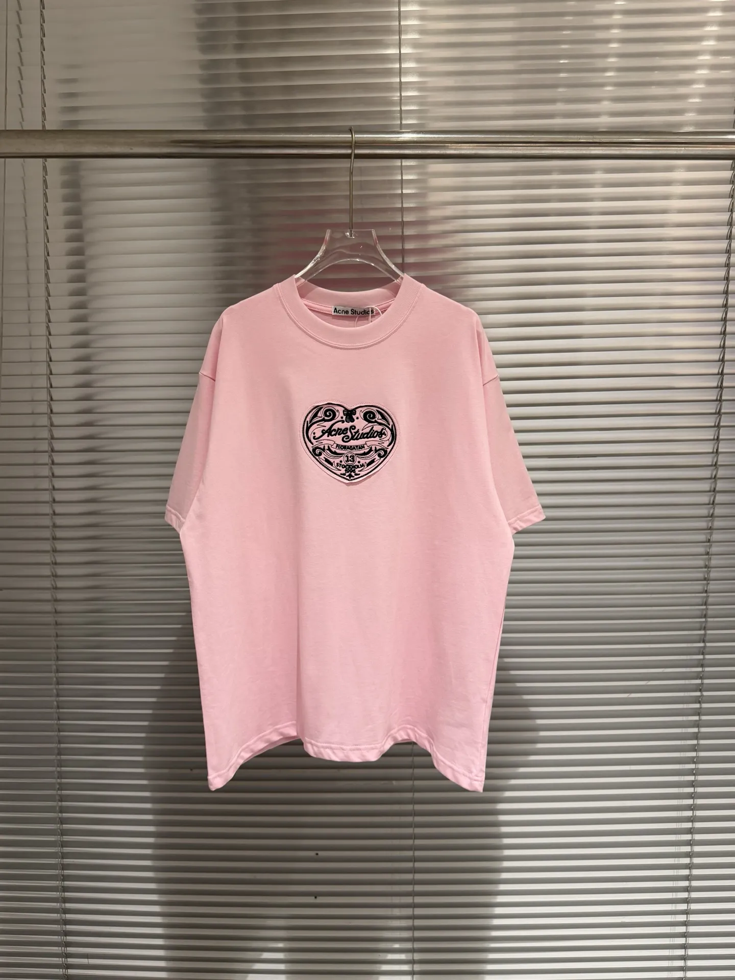 Heart Embroidery Oversized T-Shirt D10011402 — view 11