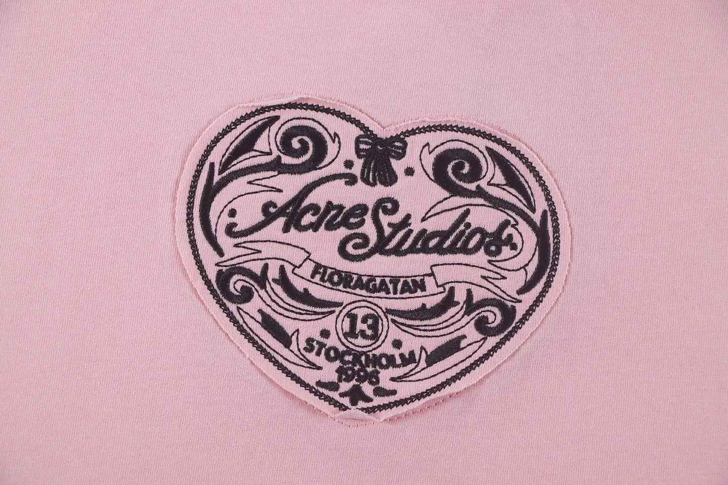 Heart Embroidery Oversized T-Shirt D10011404 — view 4