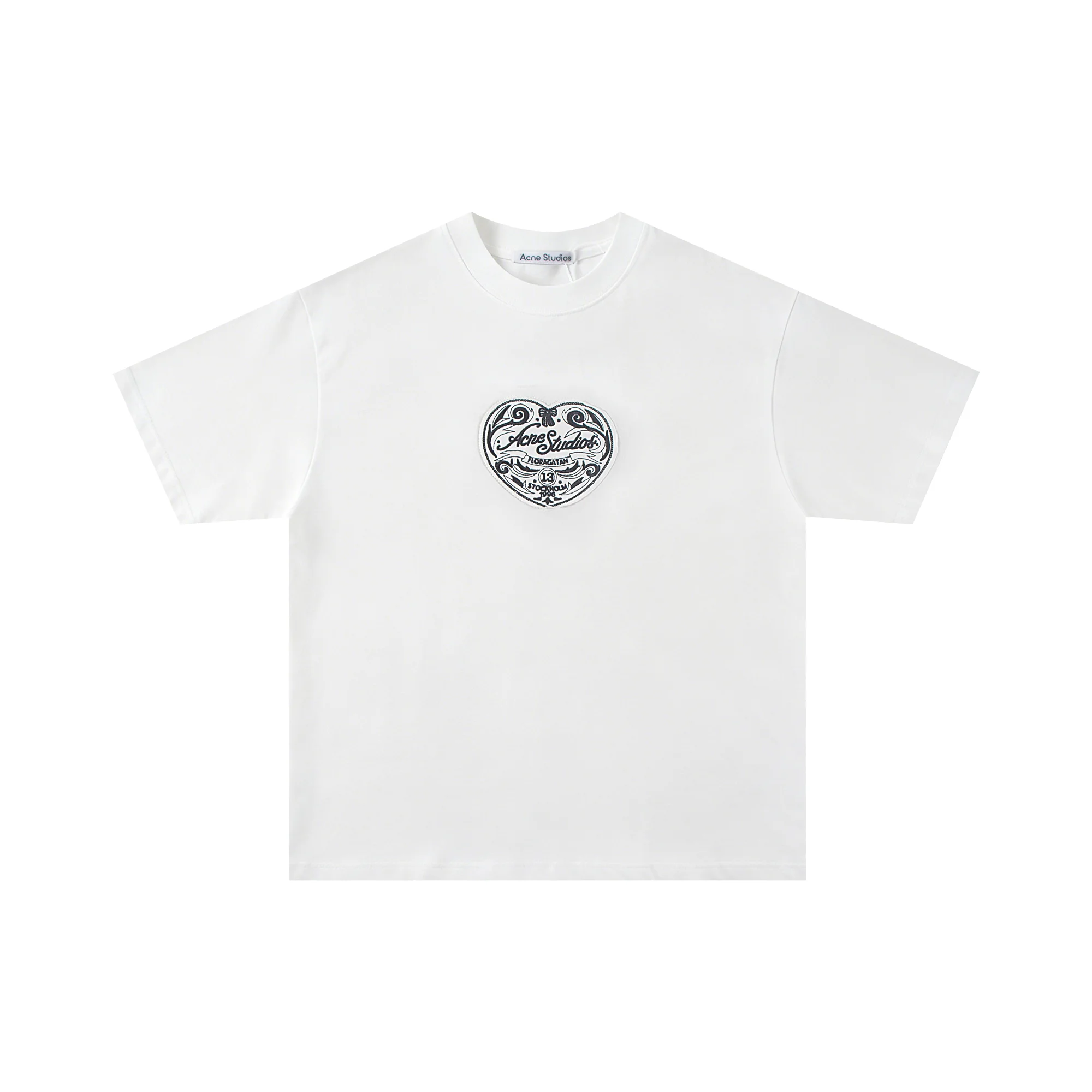 Heart Embroidery Oversized Cotton T-Shirt D10011403 — view 2