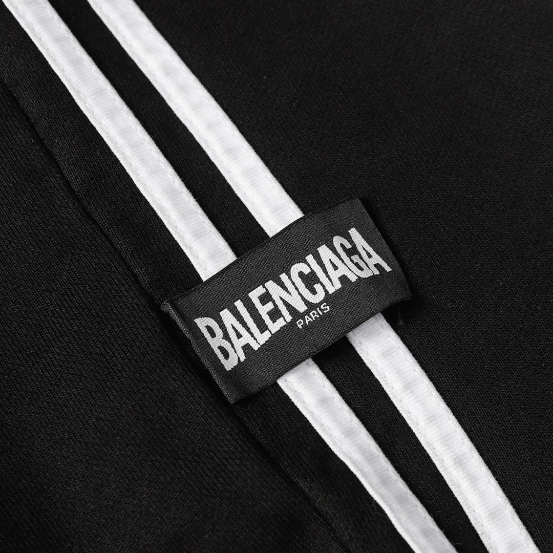 Distressed Logo-Print Cotton-Jersey Shorts D19012845 — view 7
