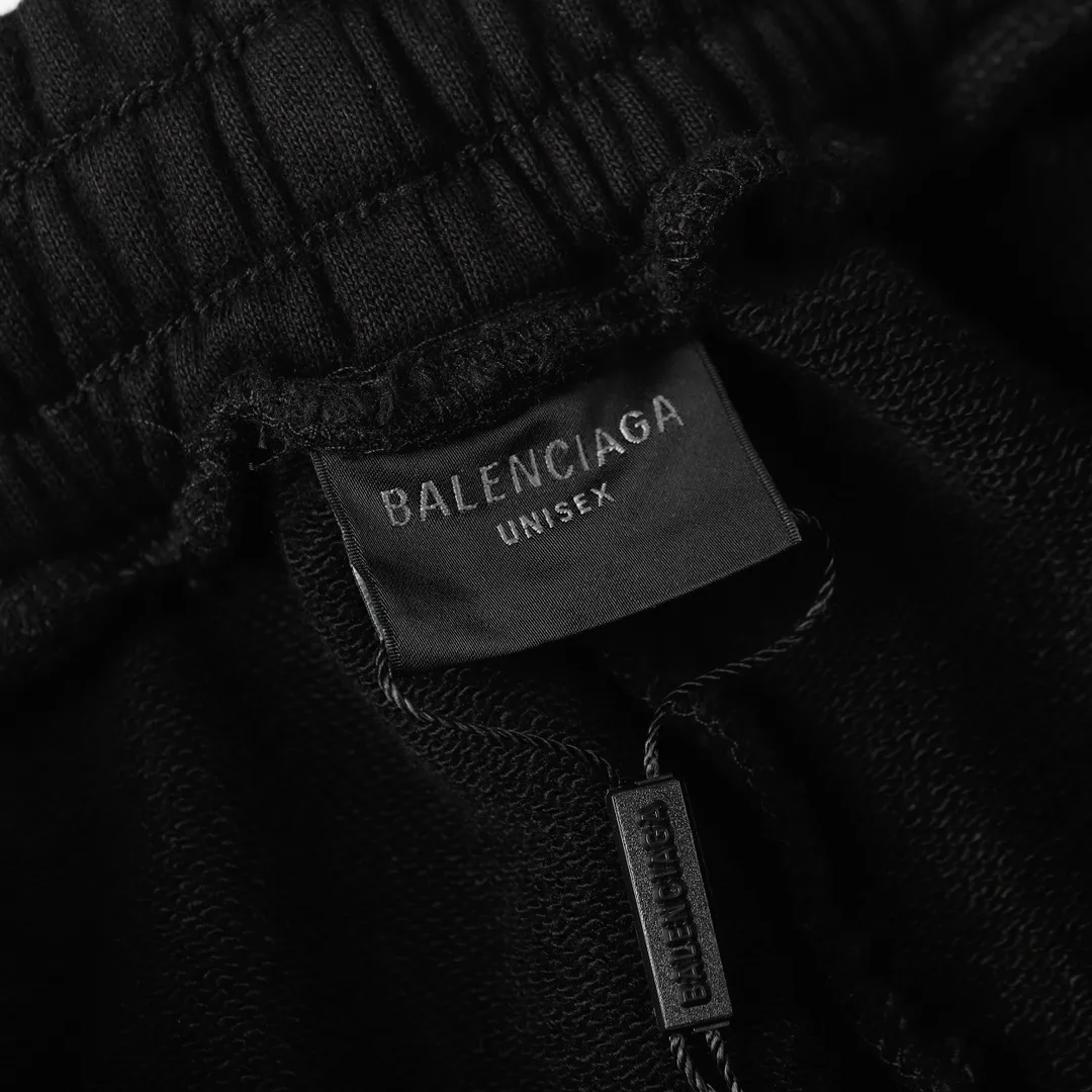 Distressed Logo-Print Cotton-Jersey Shorts D19012845 — view 9