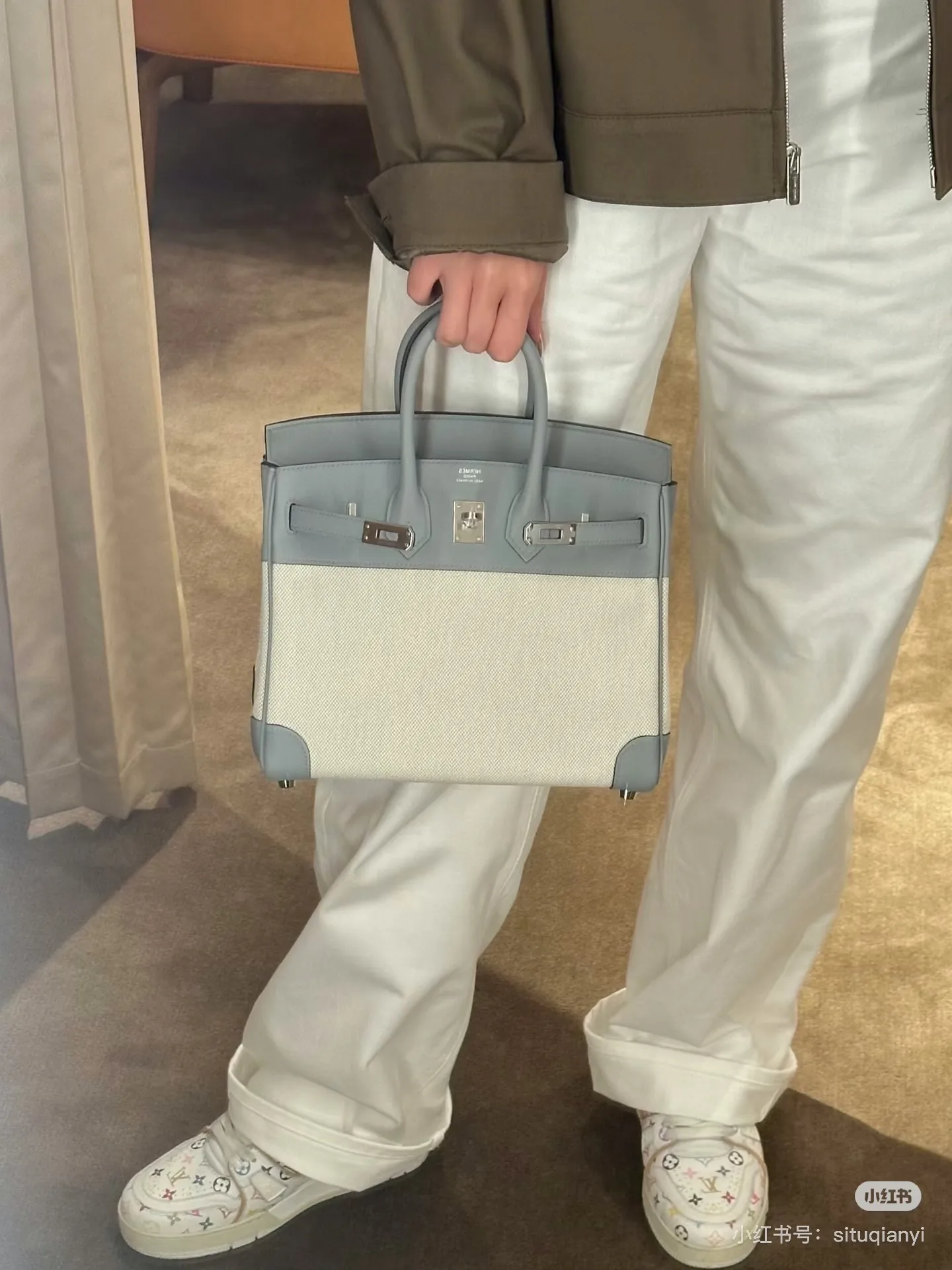 Color-Block Canvas & Leather Top-Handle Bag D59017772 — view 2