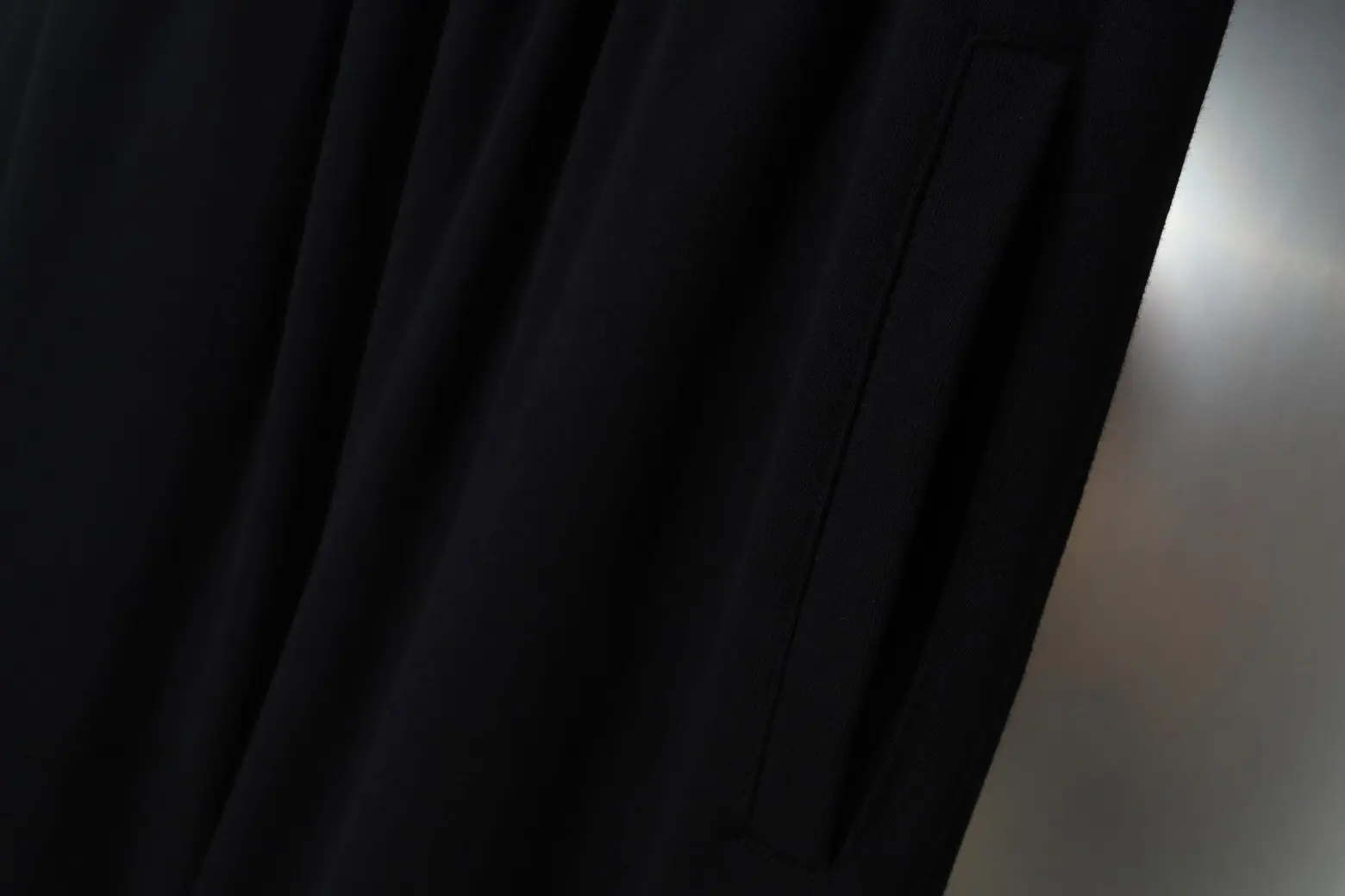 Logo Embroidered Wide-Leg Sweatpants D21521322 — view 5