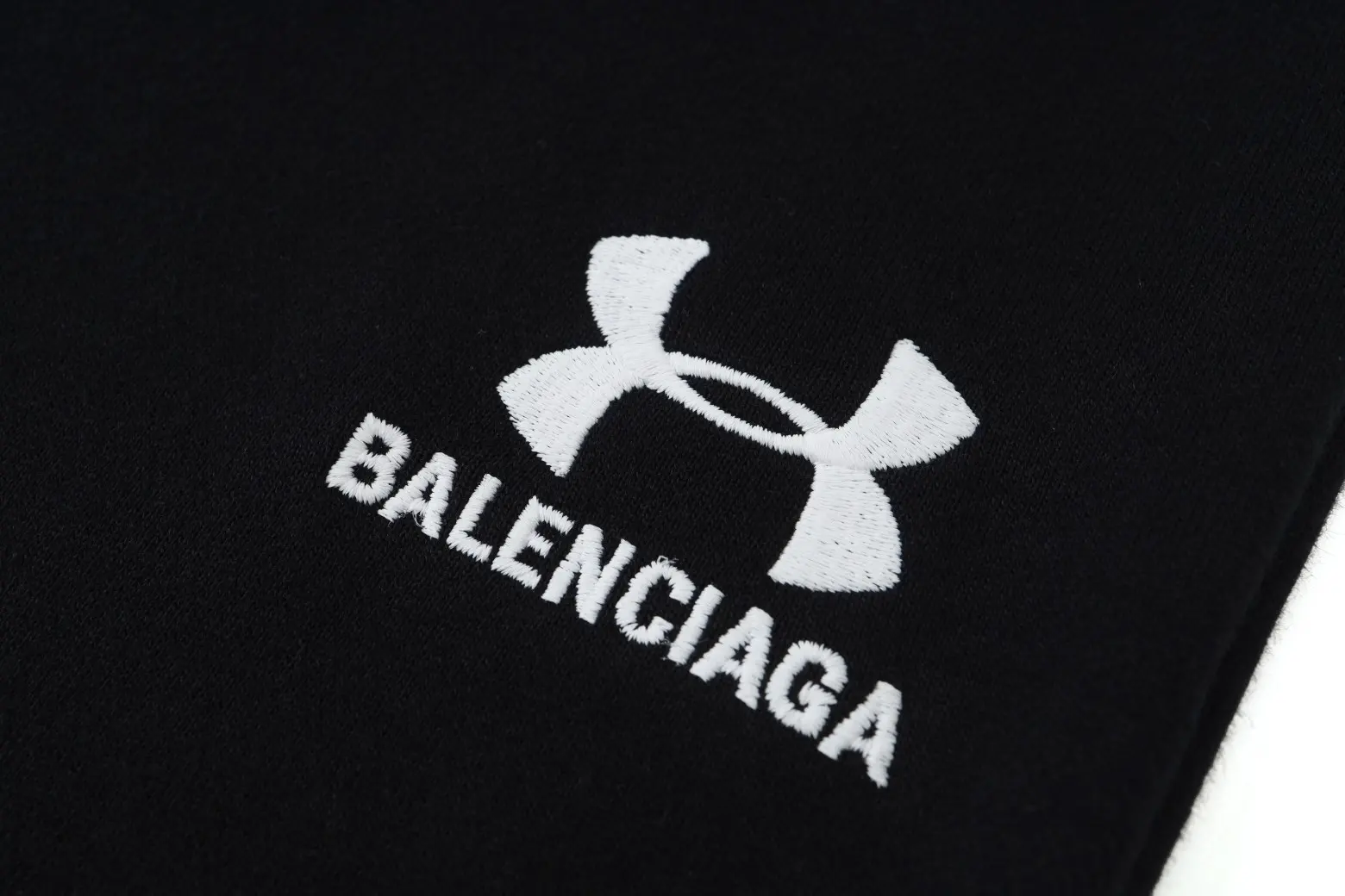 Logo Embroidered Wide-Leg Sweatpants D21521322 — view 12