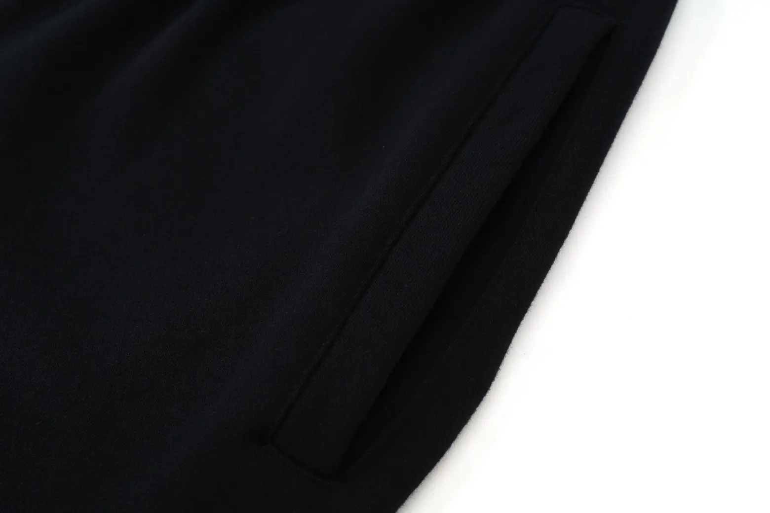Logo Embroidered Wide-Leg Sweatpants D21521322 — view 14