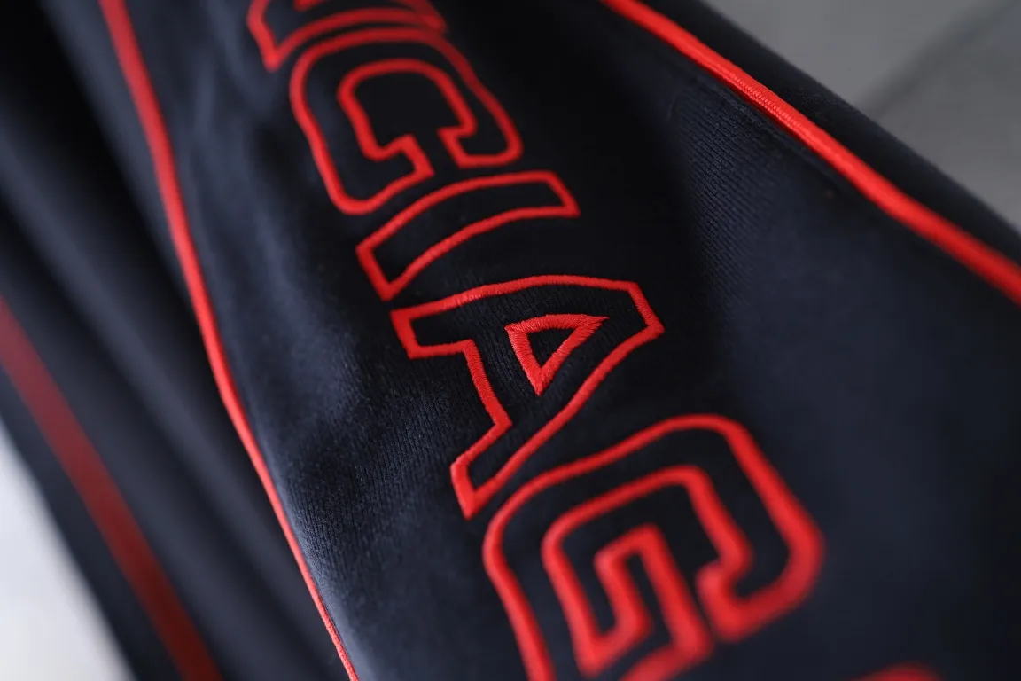 Logo-Embroidered Side-Stripe Sweatpants D20518781 — view 4