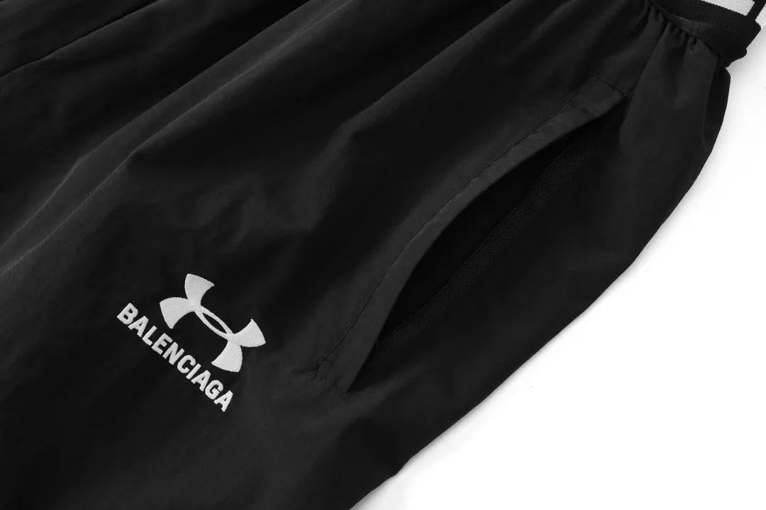 Logo-Embroidered Double-Waist Track Pants D29912572 — view 5
