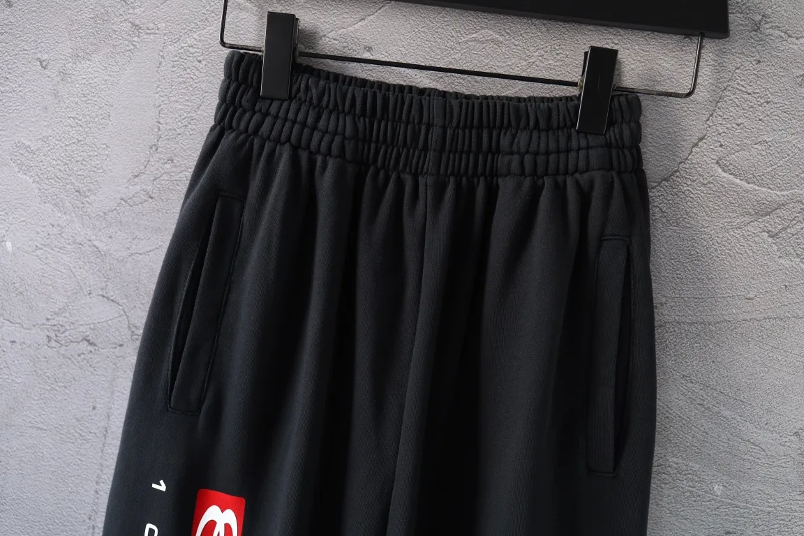 Logo Print Wide-Leg Sweatpants D20518782 — view 6