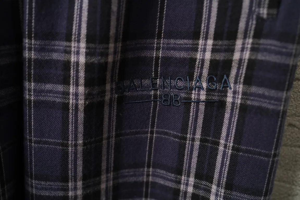 Plaid Embroidered Wide-Leg Trousers D24912551 — view 3