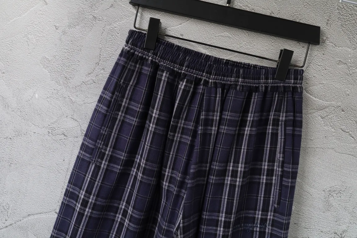 Plaid Embroidered Wide-Leg Trousers D24912551 — view 5