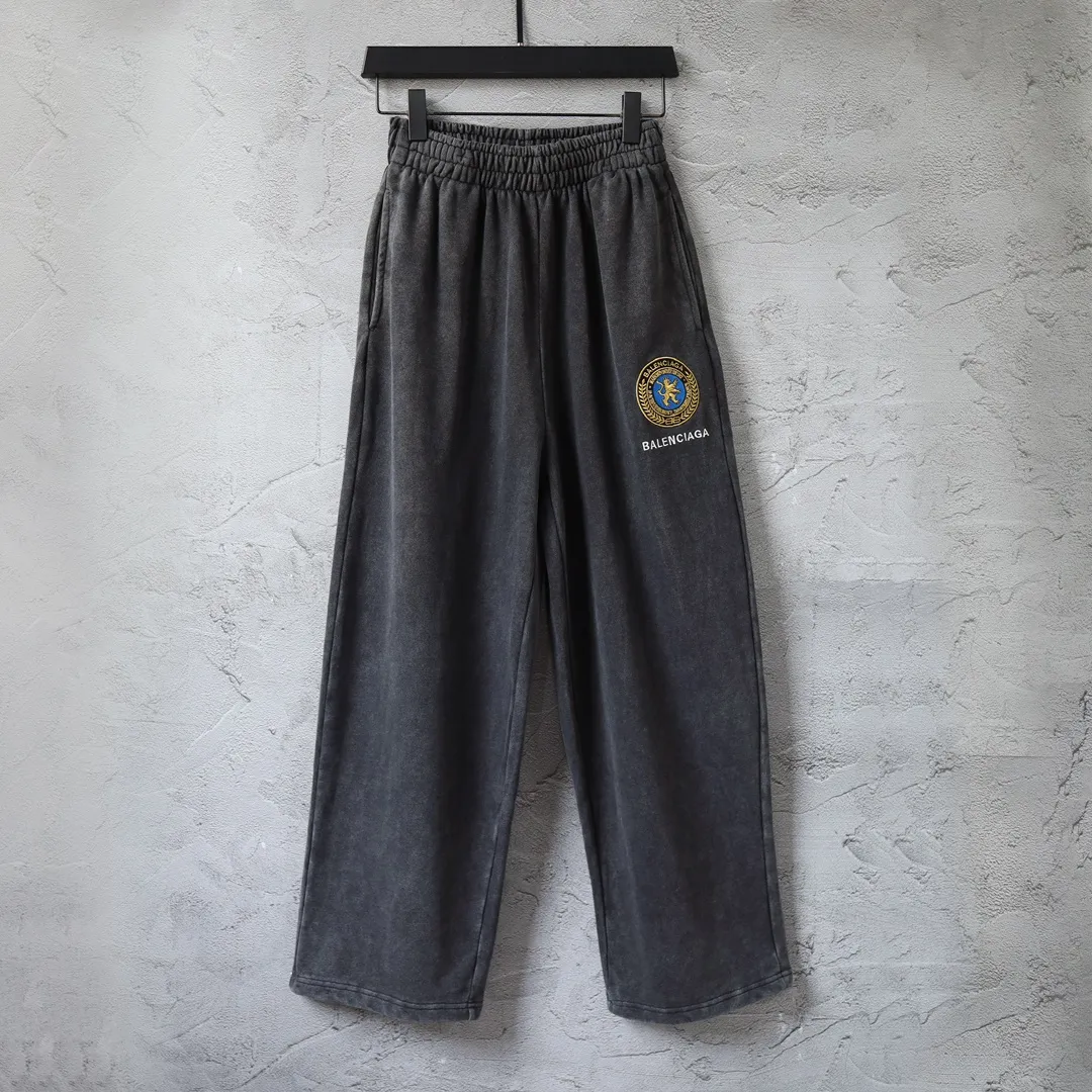 Embroidered Crest Faded Cotton Sweatpants D30912541