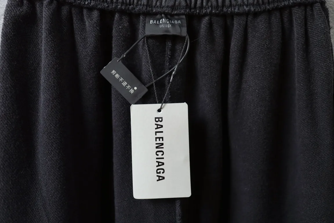 Embroidered Crest Faded Cotton Sweatpants D30912541 — view 8