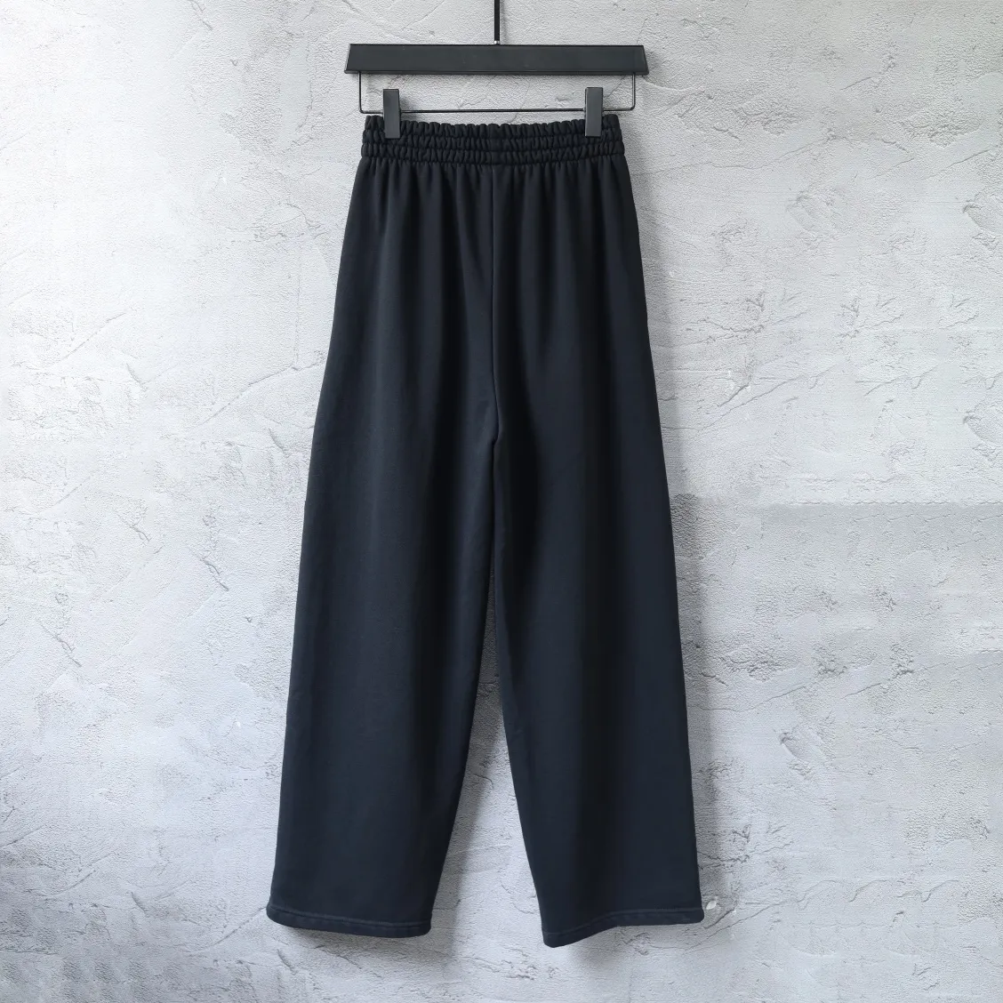 Logo-Embroidered Wide-Leg Sweatpants D24912537 — view 2