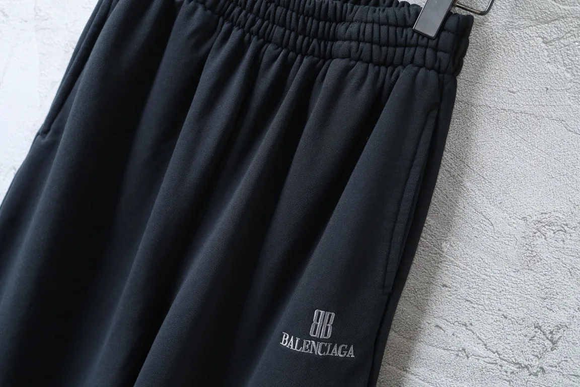 Logo-Embroidered Wide-Leg Sweatpants D24912537 — view 5