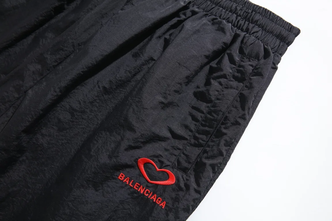 Heart Embroidered Shell Track Pants D25912536 — view 4