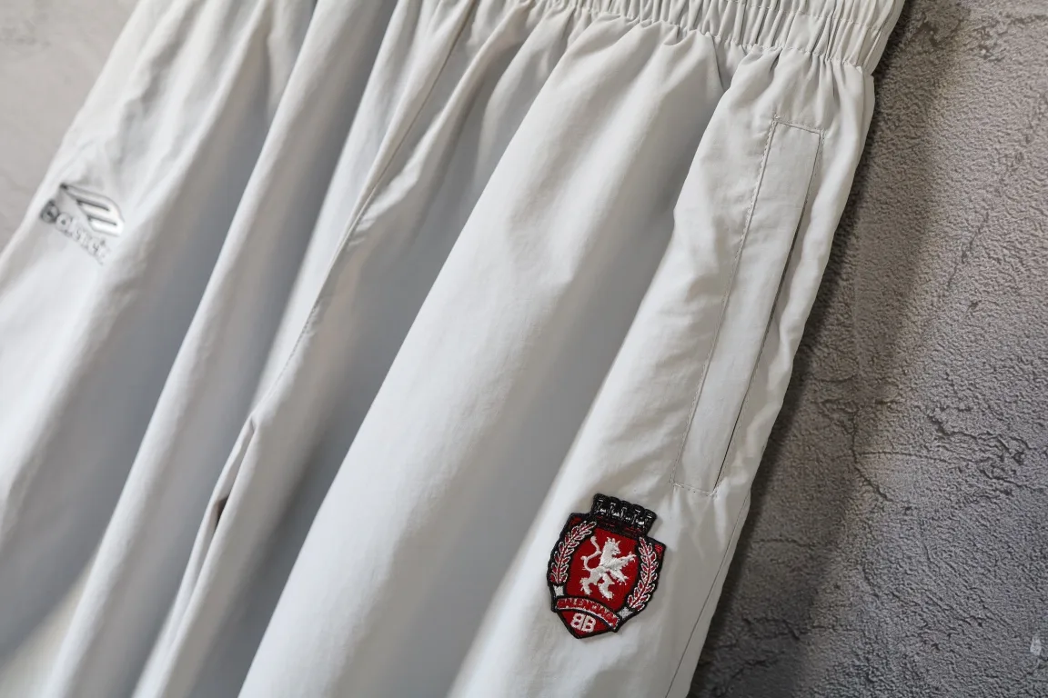 Embroidered Wide-Leg Track Pants D28512517 — view 4