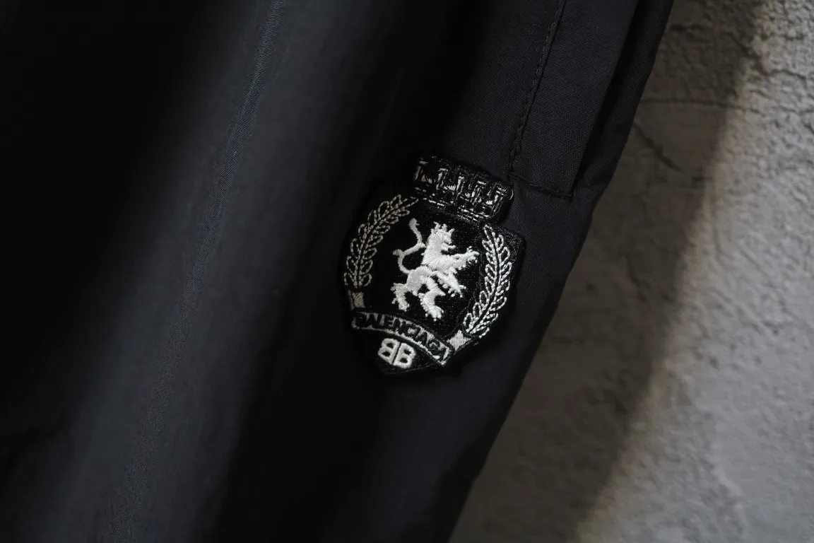 Embroidered Logo Wide-Leg Track Pants D28512519 — view 4