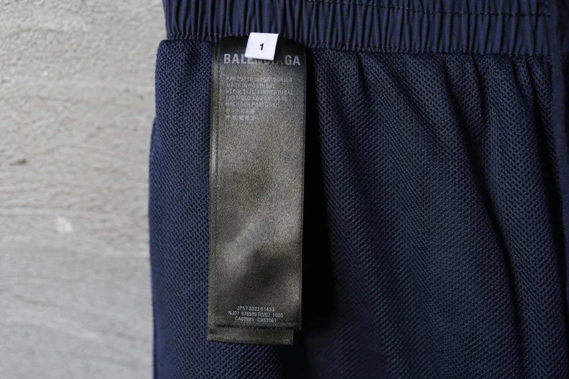 Embroidered Logo Track Pants D28512521 — view 8