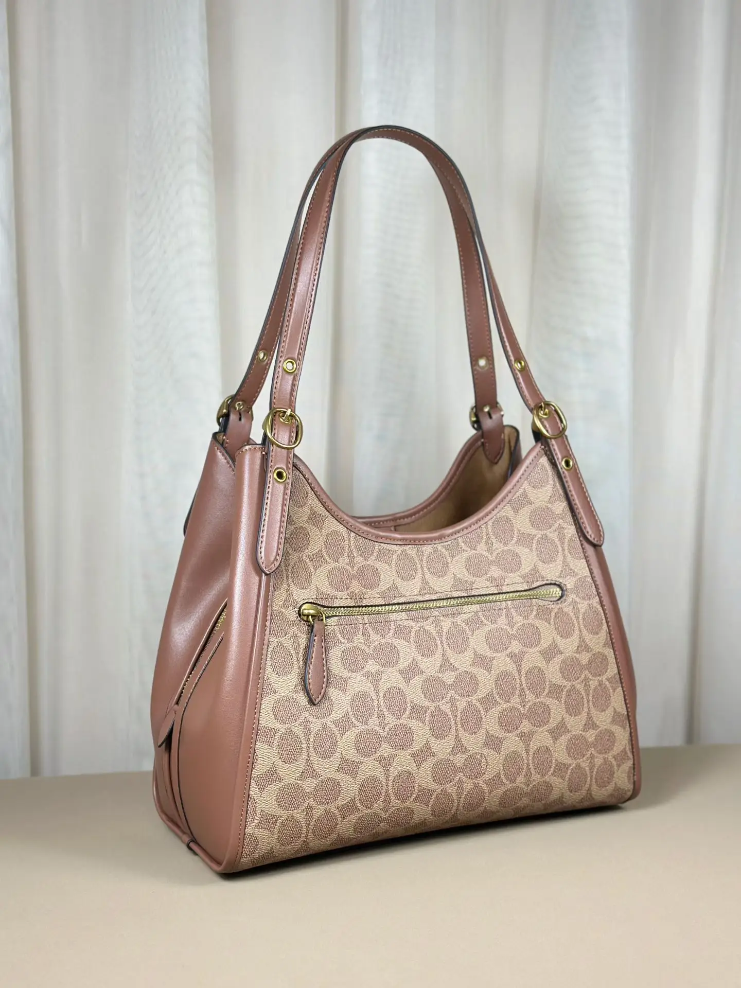 Erin Signature Canvas Shoulder Bag D39018078 — view 4