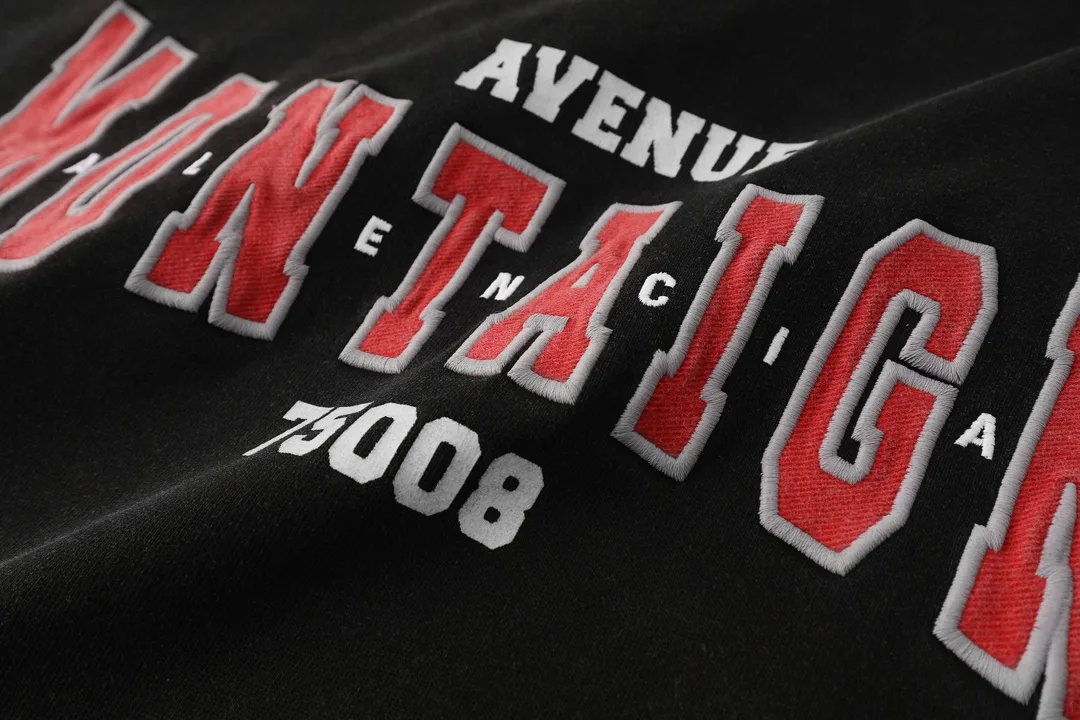 Avenue Montaigne Embroidered Logo Hoodie D26521326 — view 13