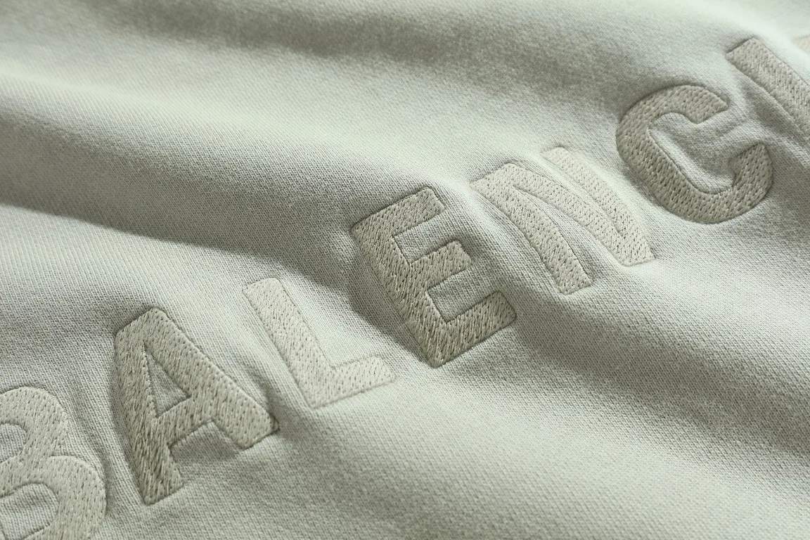 Embroidered Logo Oversized Cotton Hoodie D27921341 — view 14
