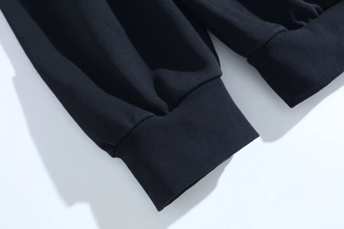 Logo Embroidered Layered-Collar Sweatshirt D27918791 — view 7