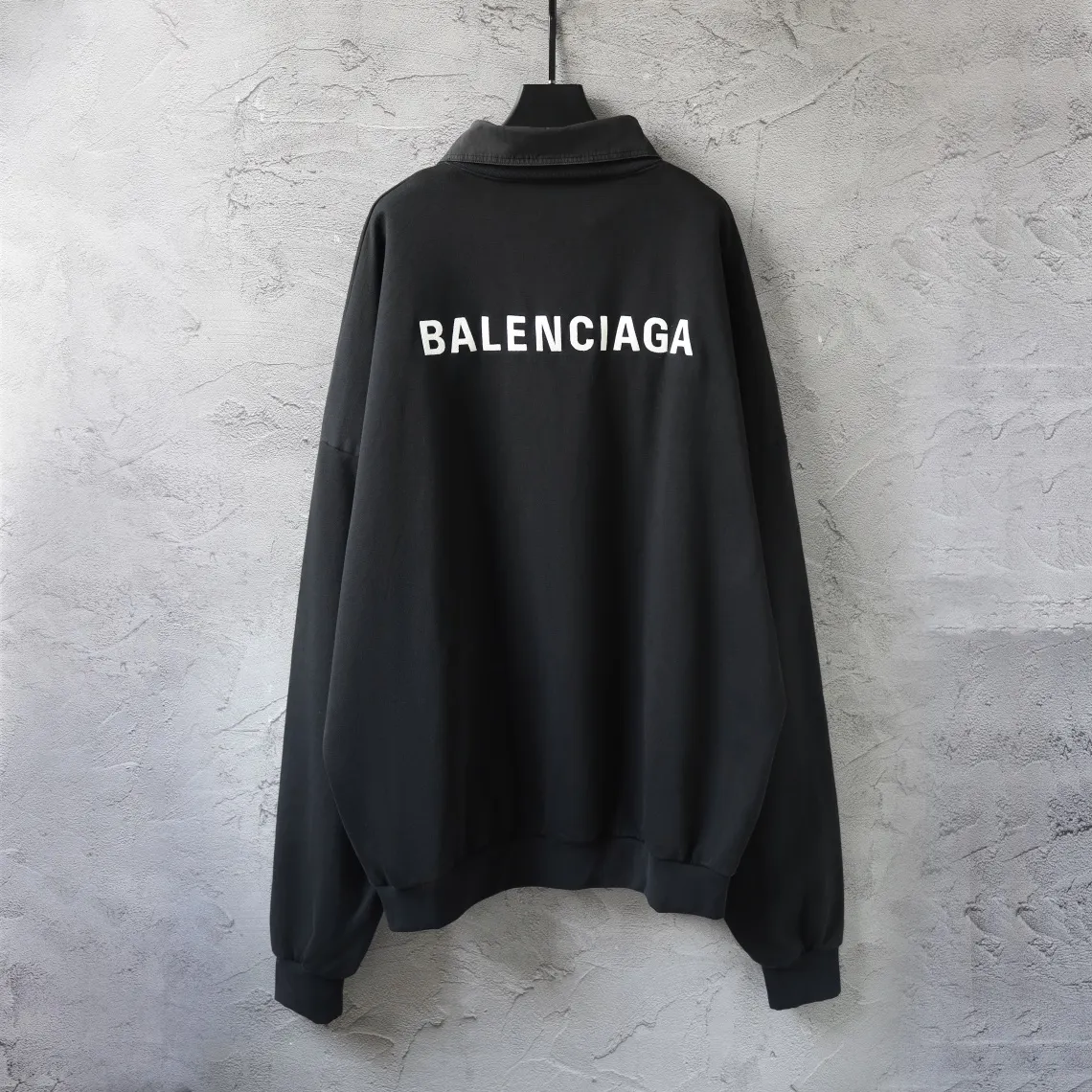 Logo Embroidered Layered-Collar Sweatshirt D27918791 — view 11