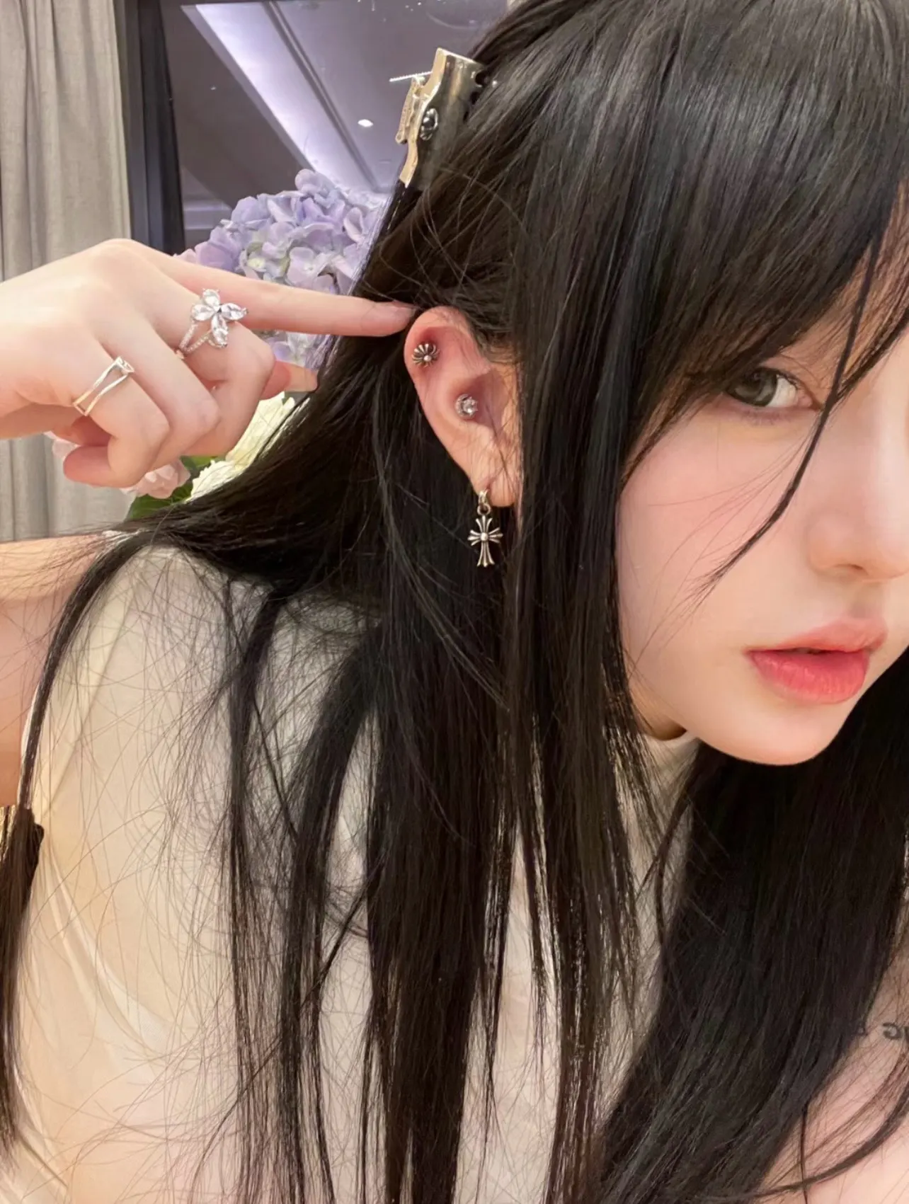 Cross Flower Stud Earrings (Sterling Silver) D14017885 — view 9