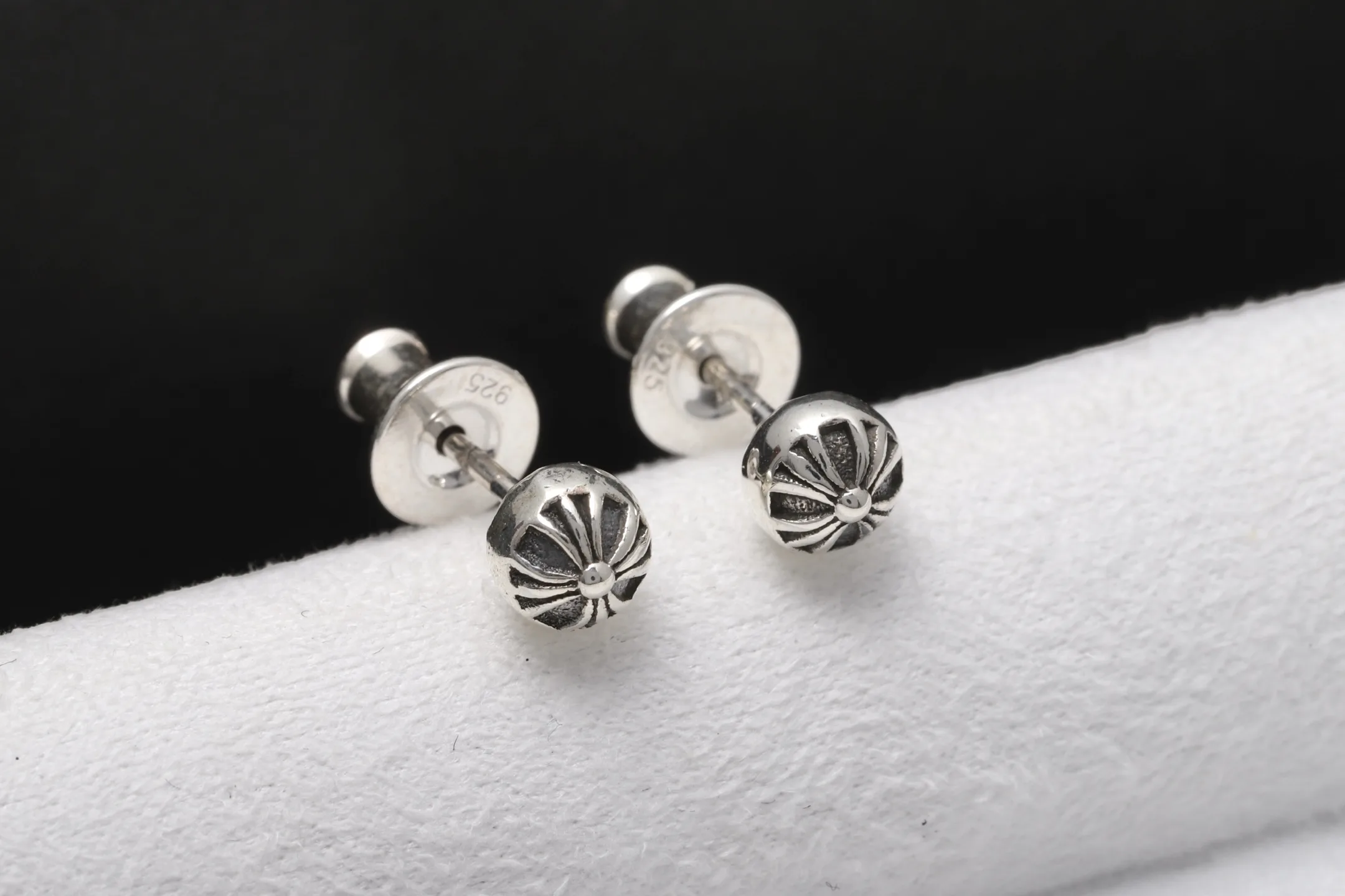 Chrome Hearts-Inspired Cross Ball Stud Earrings D14017886 — view 4